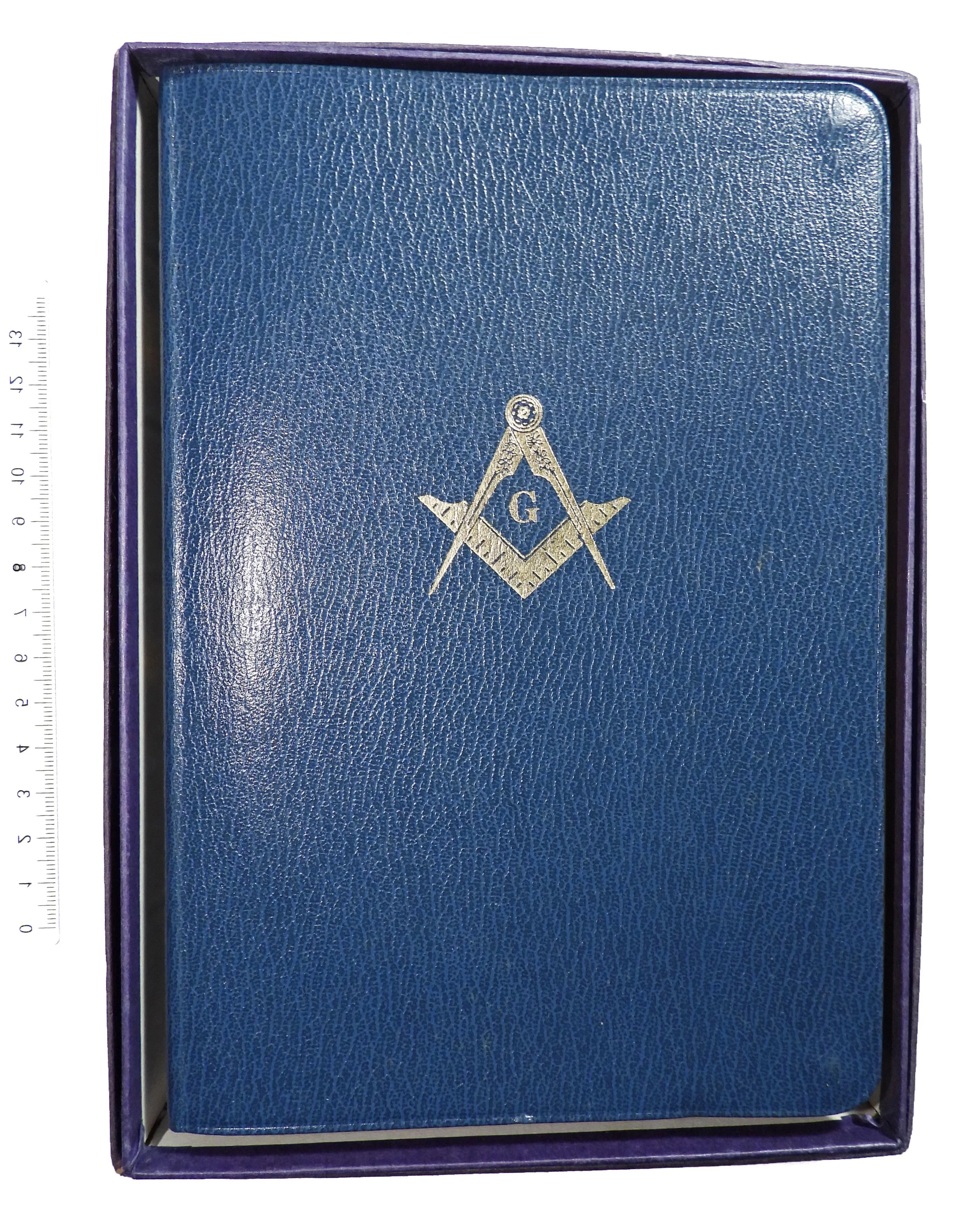 Masonic Holy Bible Temple Illustrated Edition 1968. Canada.