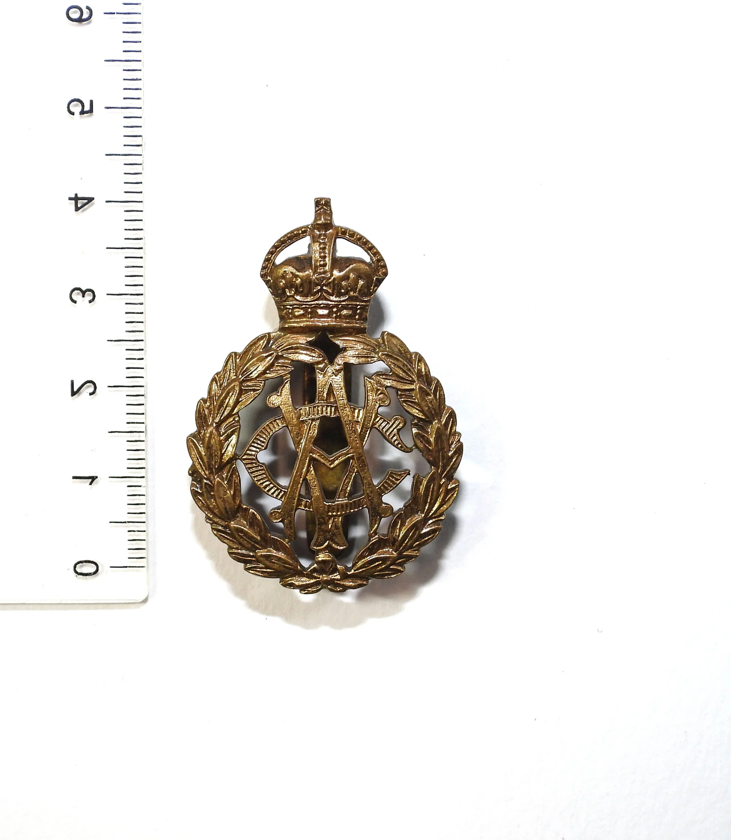 Army Veterinary Corps Cap Badge. United Kingdom.