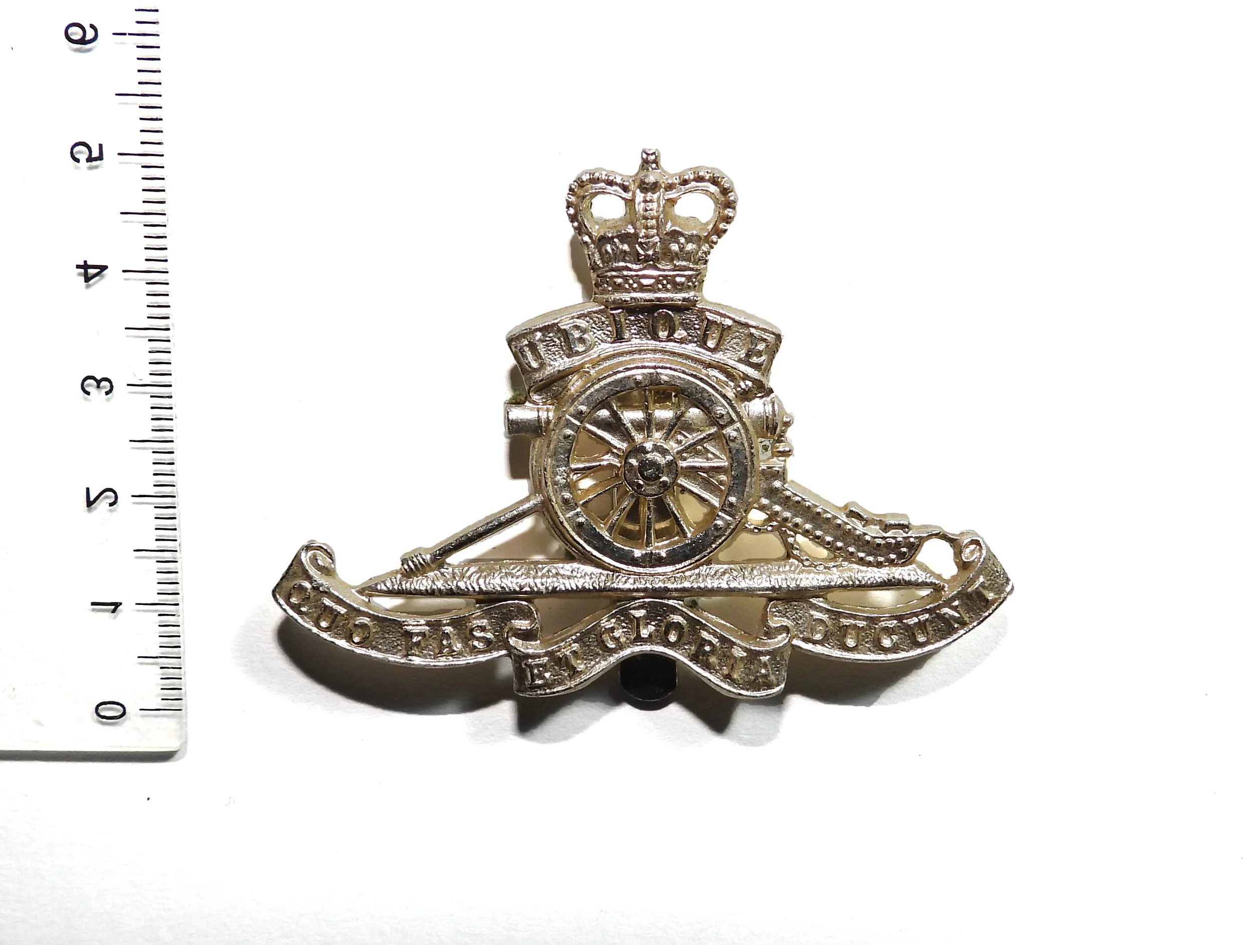Royal Artillery Cap Badge. United Kingdom.