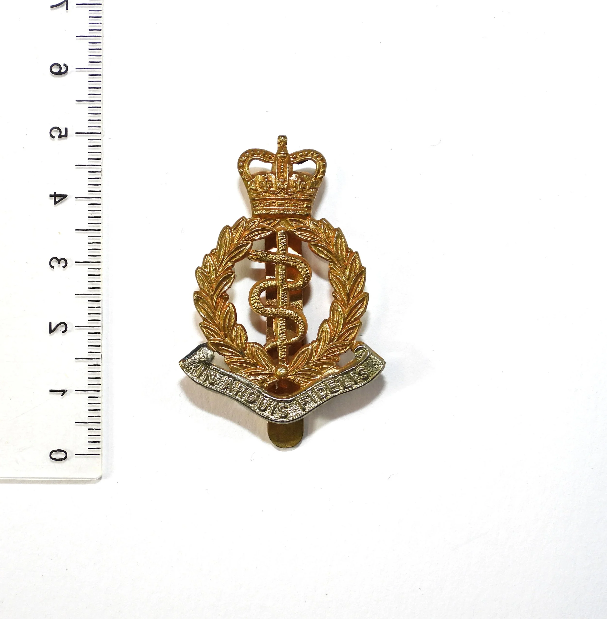 Royal Army Medical Corps Cap Badge. United Kingdom.