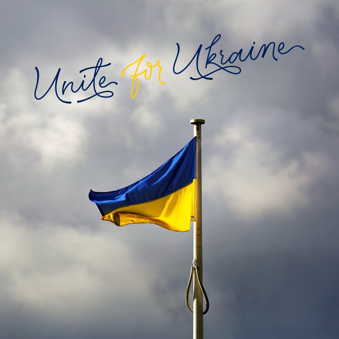 Det er i dag to &aring;r siden Russland startet sin brutale invasjon av Ukraina, og utvidet en krig som har p&aring;g&aring;tt siden 2014. 

Ukraina kjemper alene mot ondskap og tyranni. Ukrainerne sier selv de mangler store mengder materiell, spesie