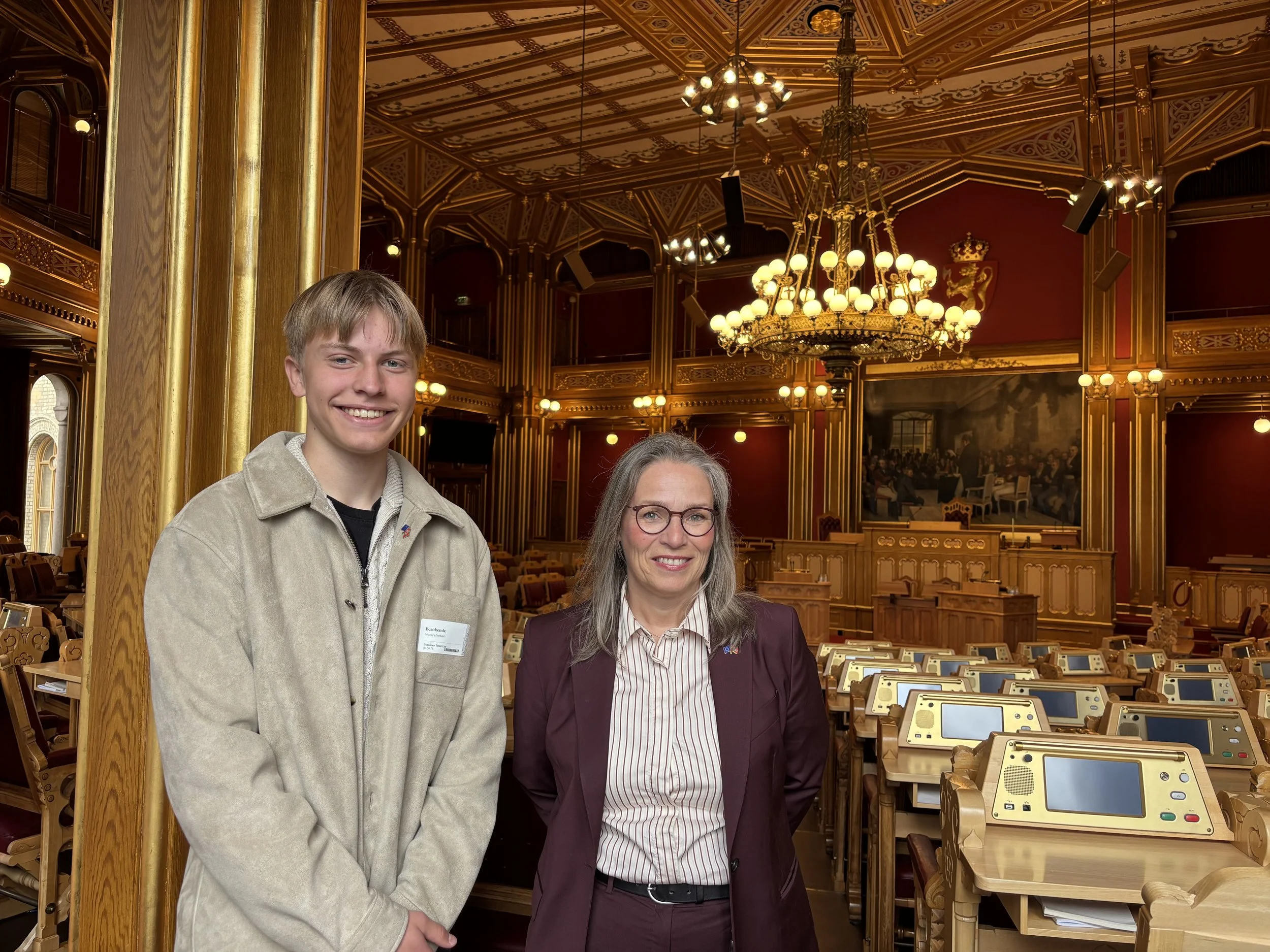 Torbjørn og Trine Lise i stortingssalen. Foto: Privat