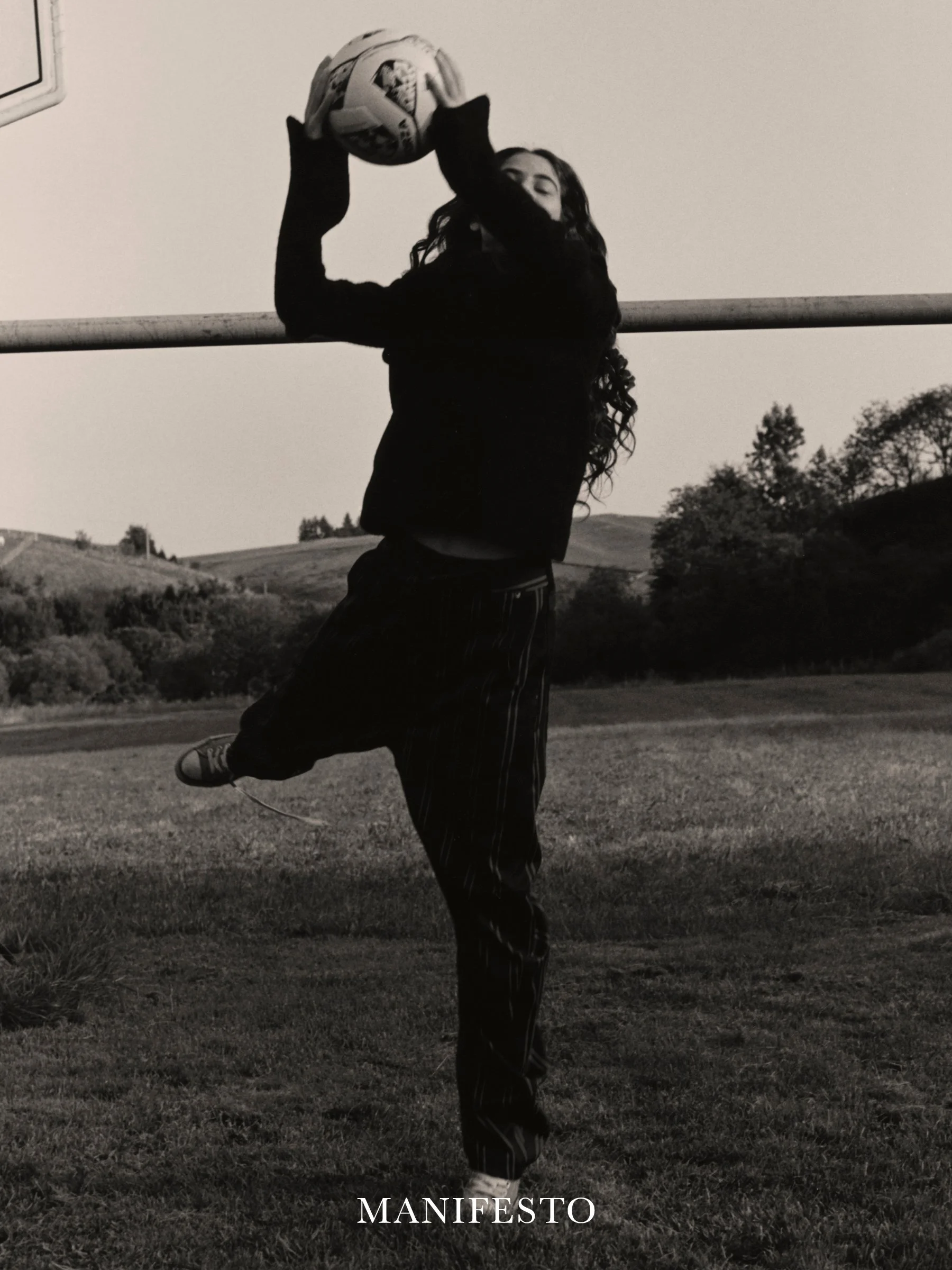 Manifesto-Issue112(Oct)-Callum Inskip-8.jpg