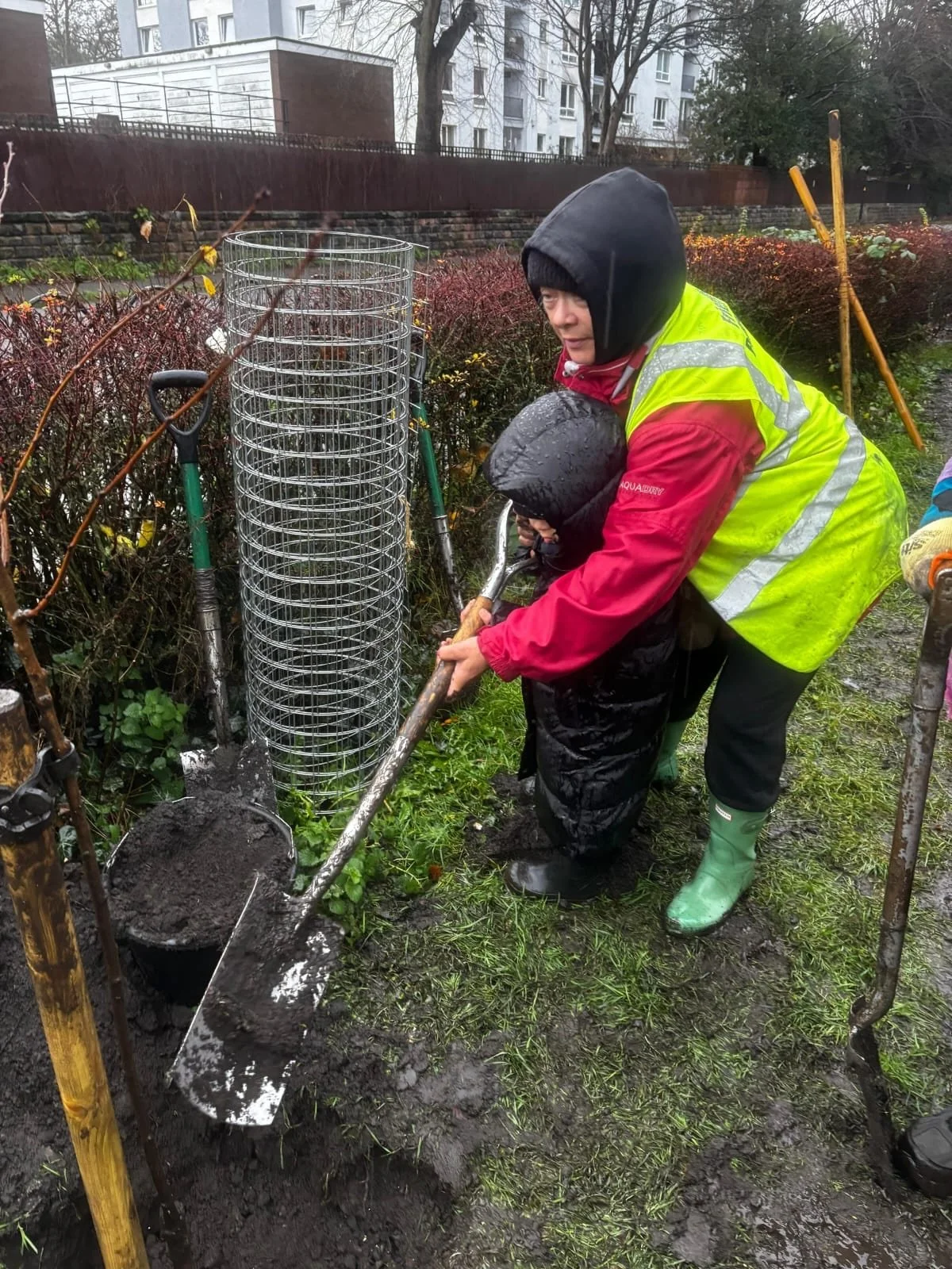 A very wet weekend of tree planting with the @friendsofprincespark 🌧️🌳

A real community effort - muddy boots, soaked coats &amp; plenty of laughter.

Huge thanks to all the volunteers who braved the rain to plant the Japanese Cherry Trees, which w