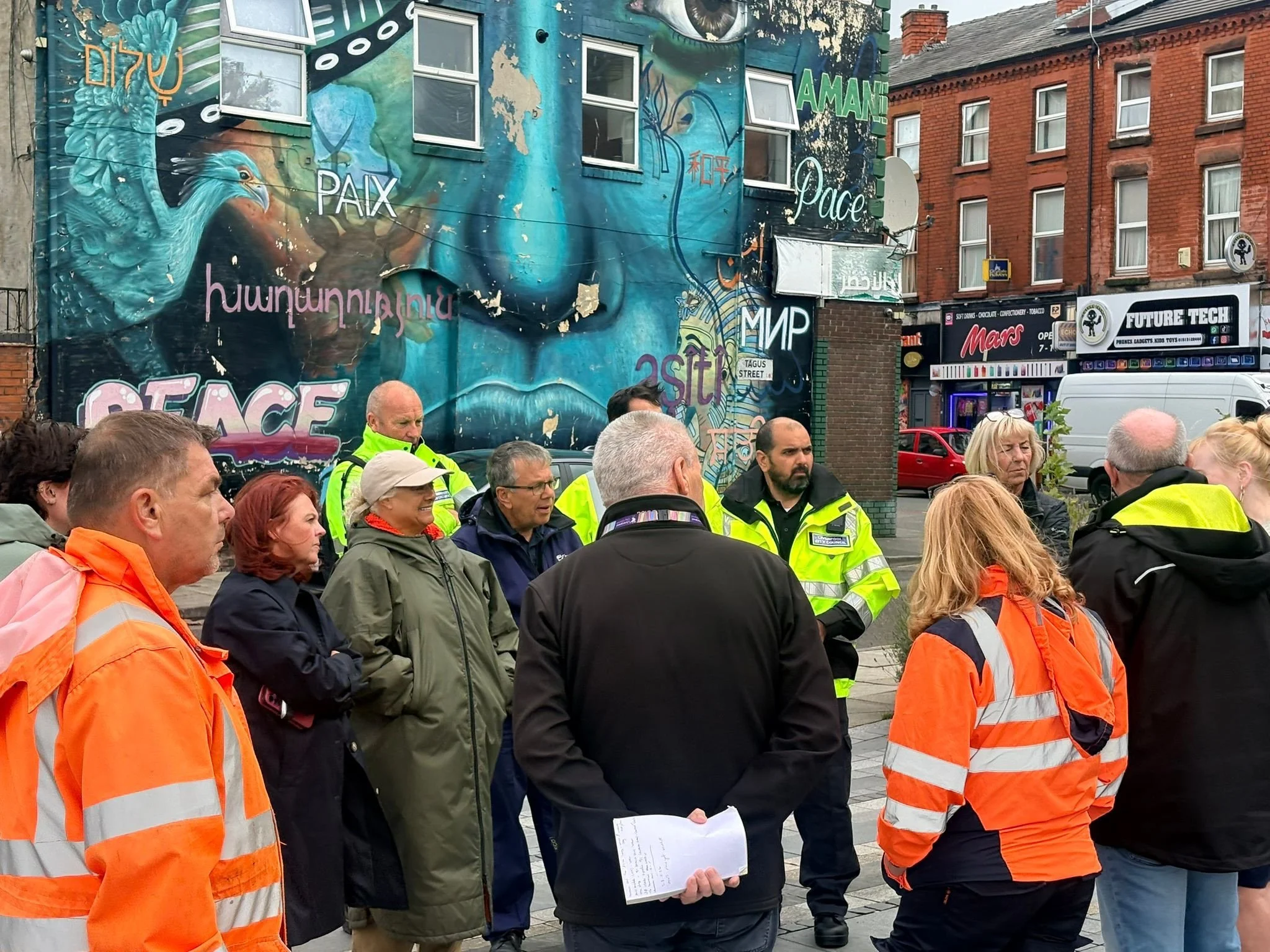 This week, I went on a walkabout around Lodge Lane and around the Smithdown Streets with @paulabarkermp and Cllr Lucille Harvey.

I&rsquo;d like to thank the council officers who attended and committed to carrying out all the necessary work, which in