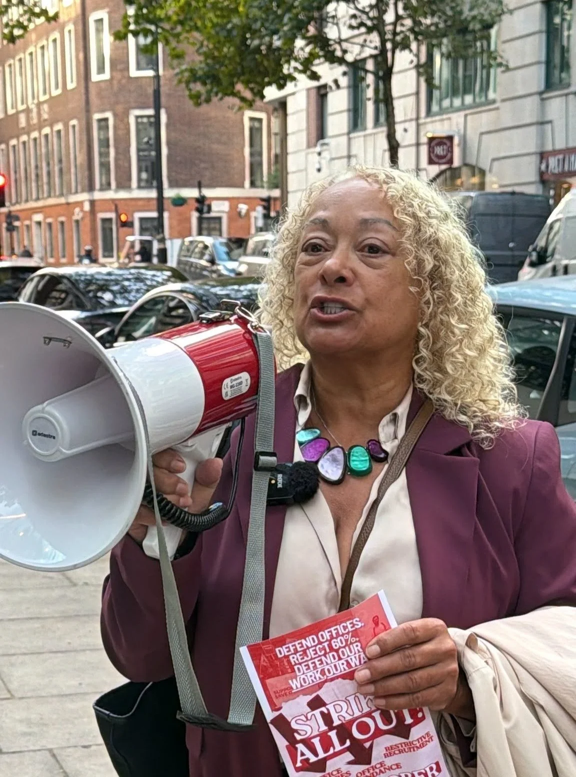 Solidarity to @pcsunion members at the Ministry of Housing, Communities and Local Government (MHCLG) on strike today as part of a long-running dispute over office closures, arbitrary office attendance and changes to location and recruitment policies.