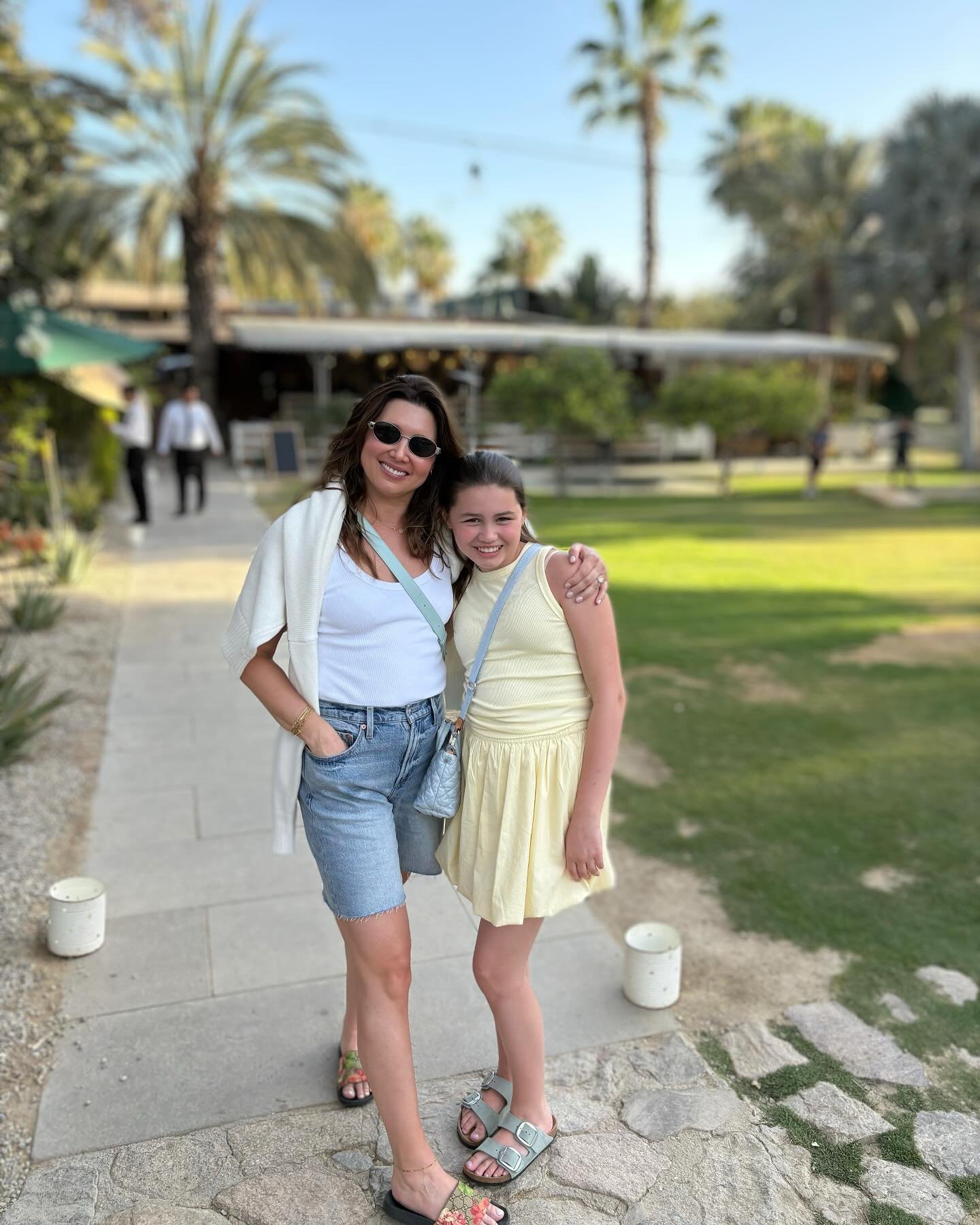 Spring/Summer favorites&hellip; long jean shorts, butter yellow and bubble skirts 🌼 @pistoladenim @abercrombiekids @perfectwhitetee @soldout.nyc #personalstylist #springstyle