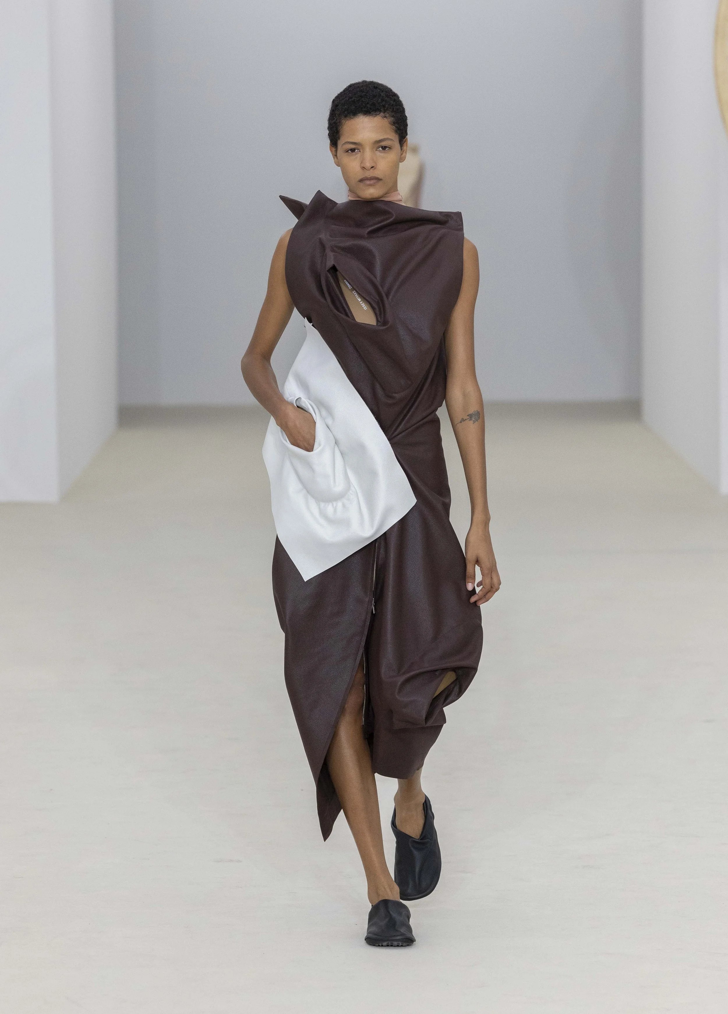 ISSEY MIYAKE_SS26_LOOK-15.JPG