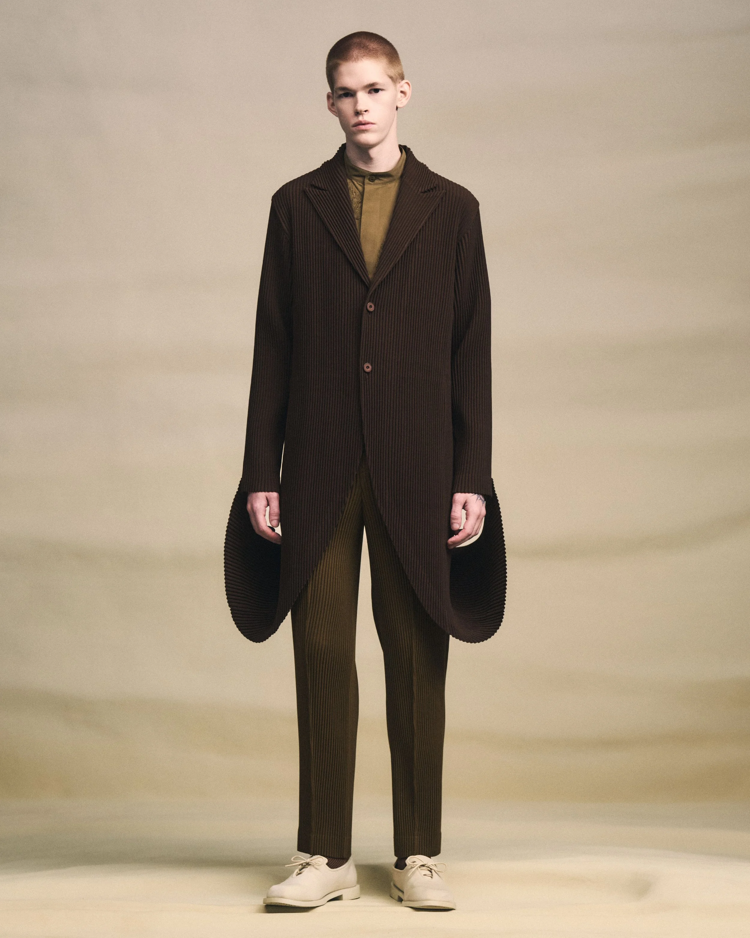 ISSEY MIYAKE HOMME PLISSÉ SS26 (17).jpg