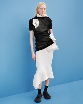 3_ISSEYMIYAKE_SS26_LOOK_23_01104.jpg