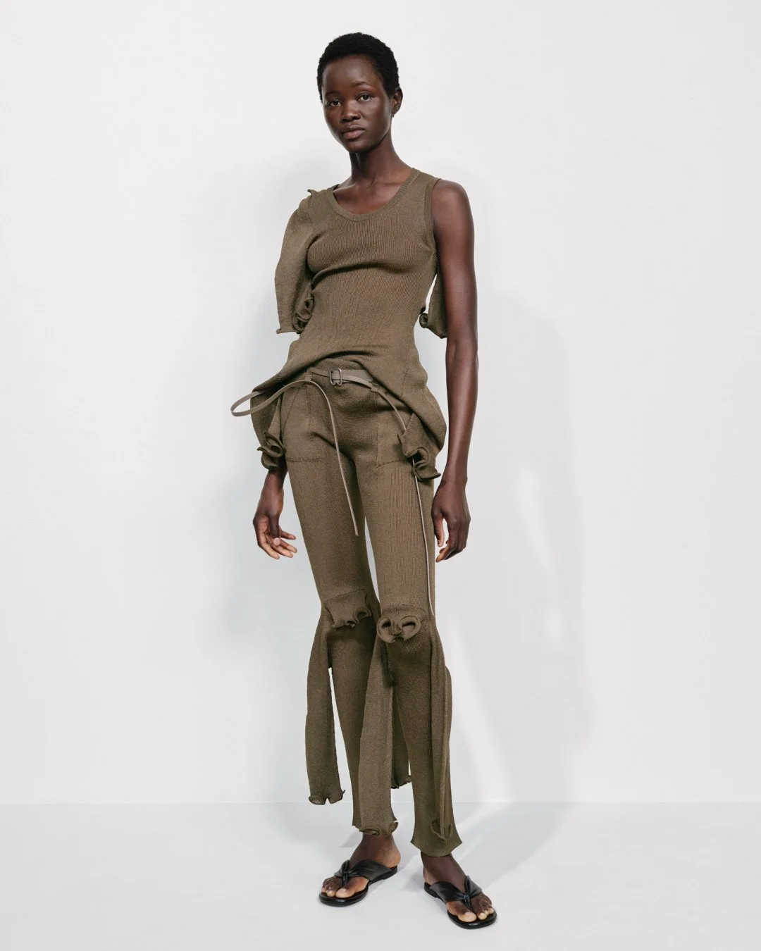 1_ISSEYMIYAKE_SS26_LOOK_42_01845.jpg