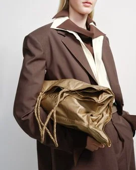 2_ISSEYMIYAKE_SS26_LOOK_11_00548.jpg
