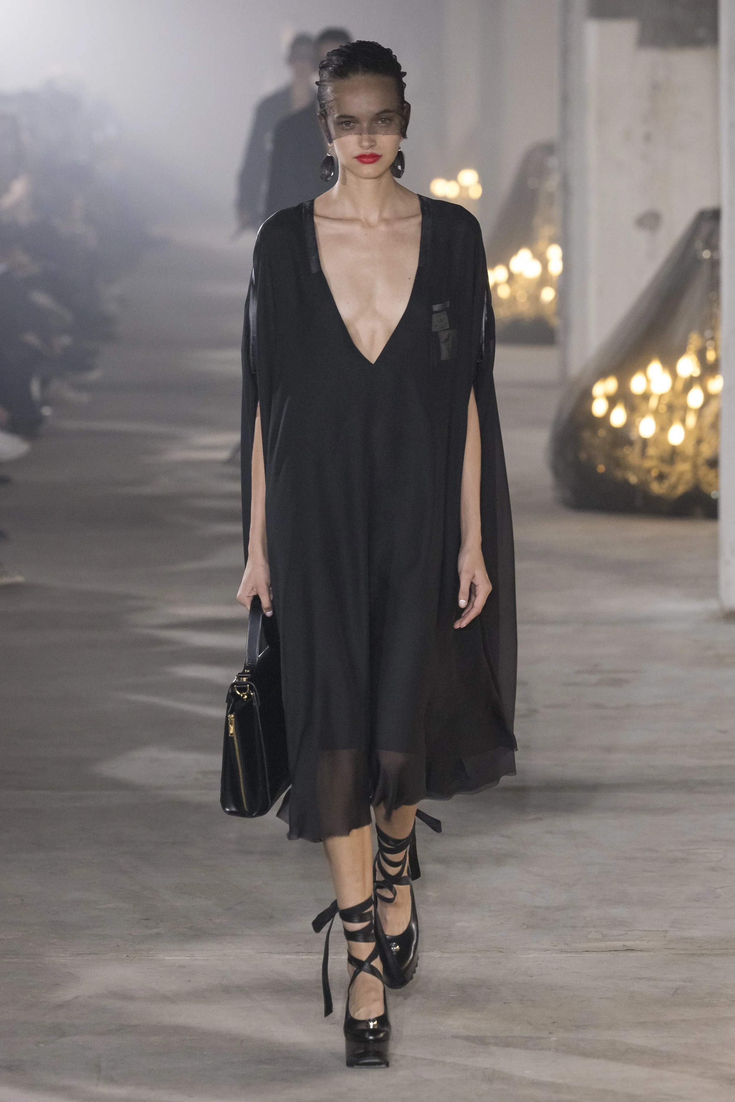 undercover-rtw-ss24-42-1.JPG
