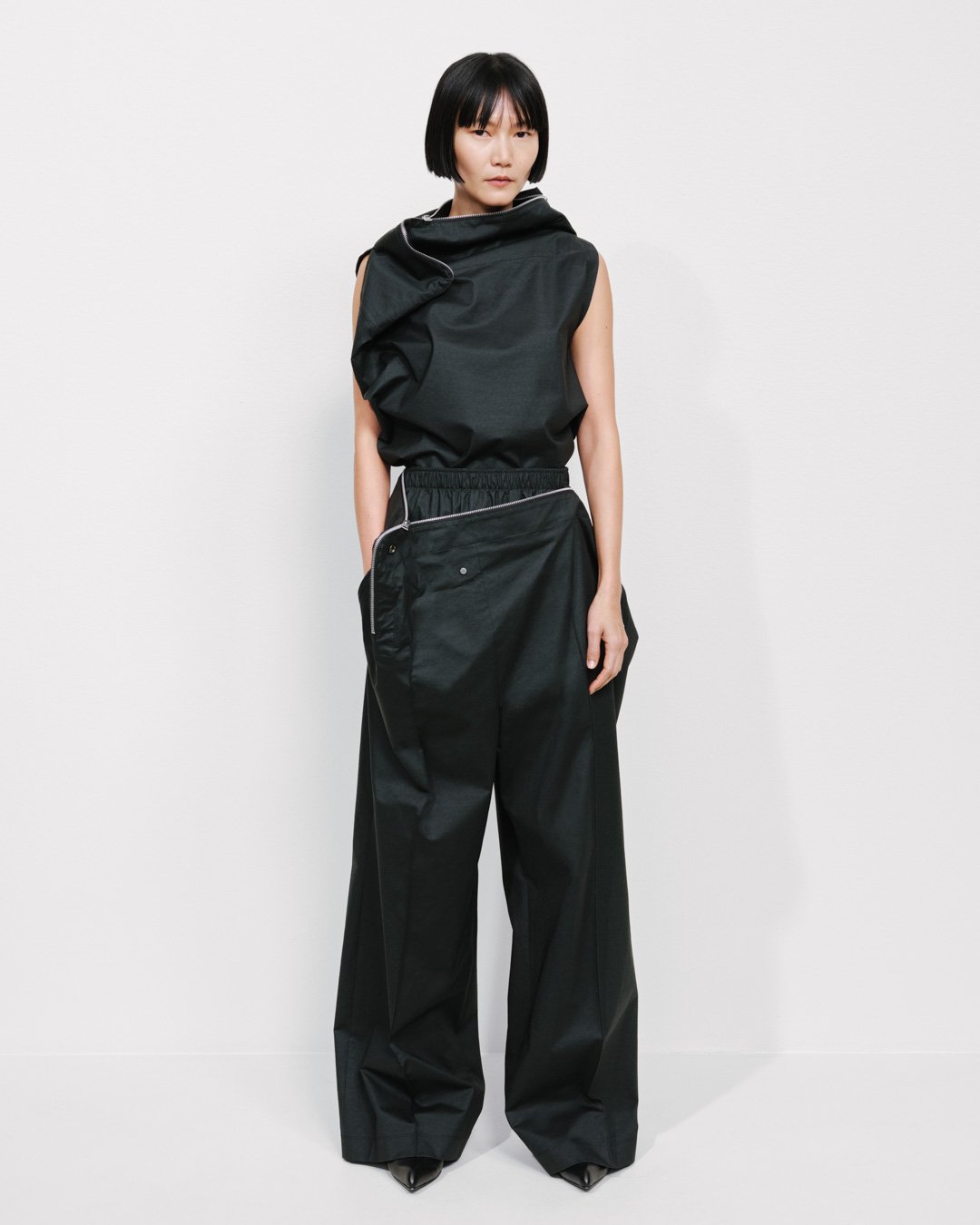 1_ISSEYMIYAKE_SS26_LOOK_32_02719.jpg