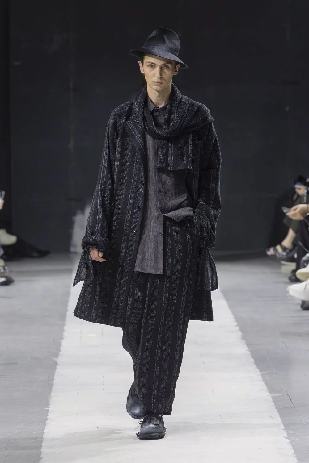 Yohji-Yamamoto-POUR-HOMME-SS24_LOOK-3.JPG