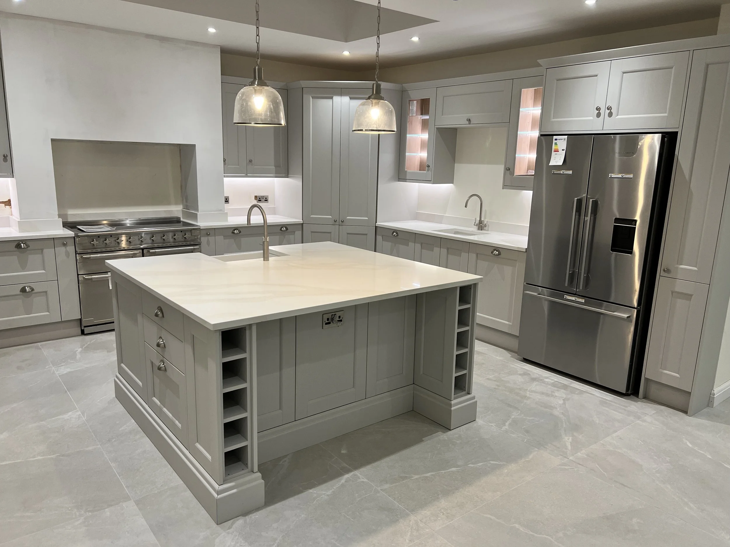 Dove grey Shaker Kitchen with central island and corner pantry