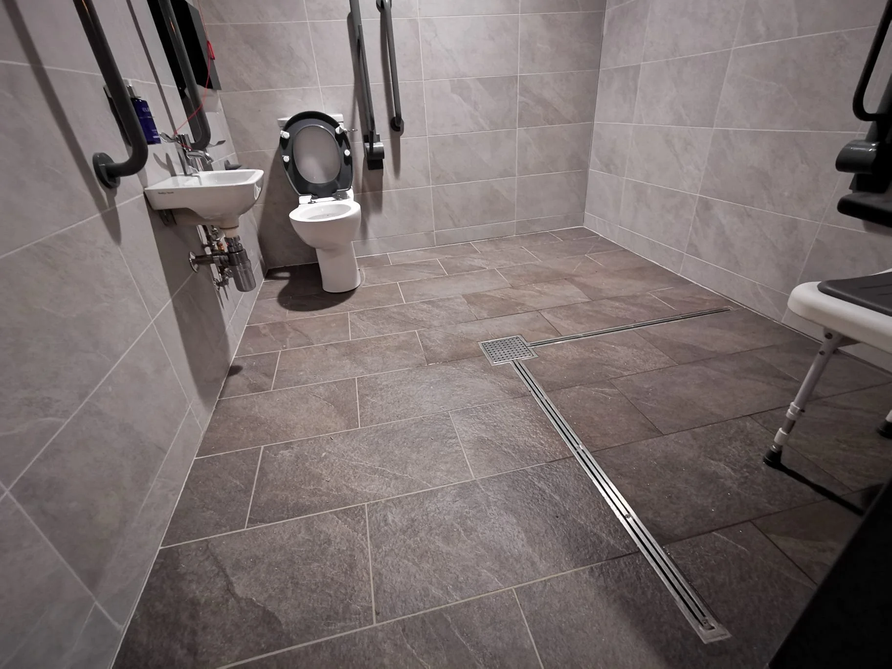 hard surfaces clean.JPG