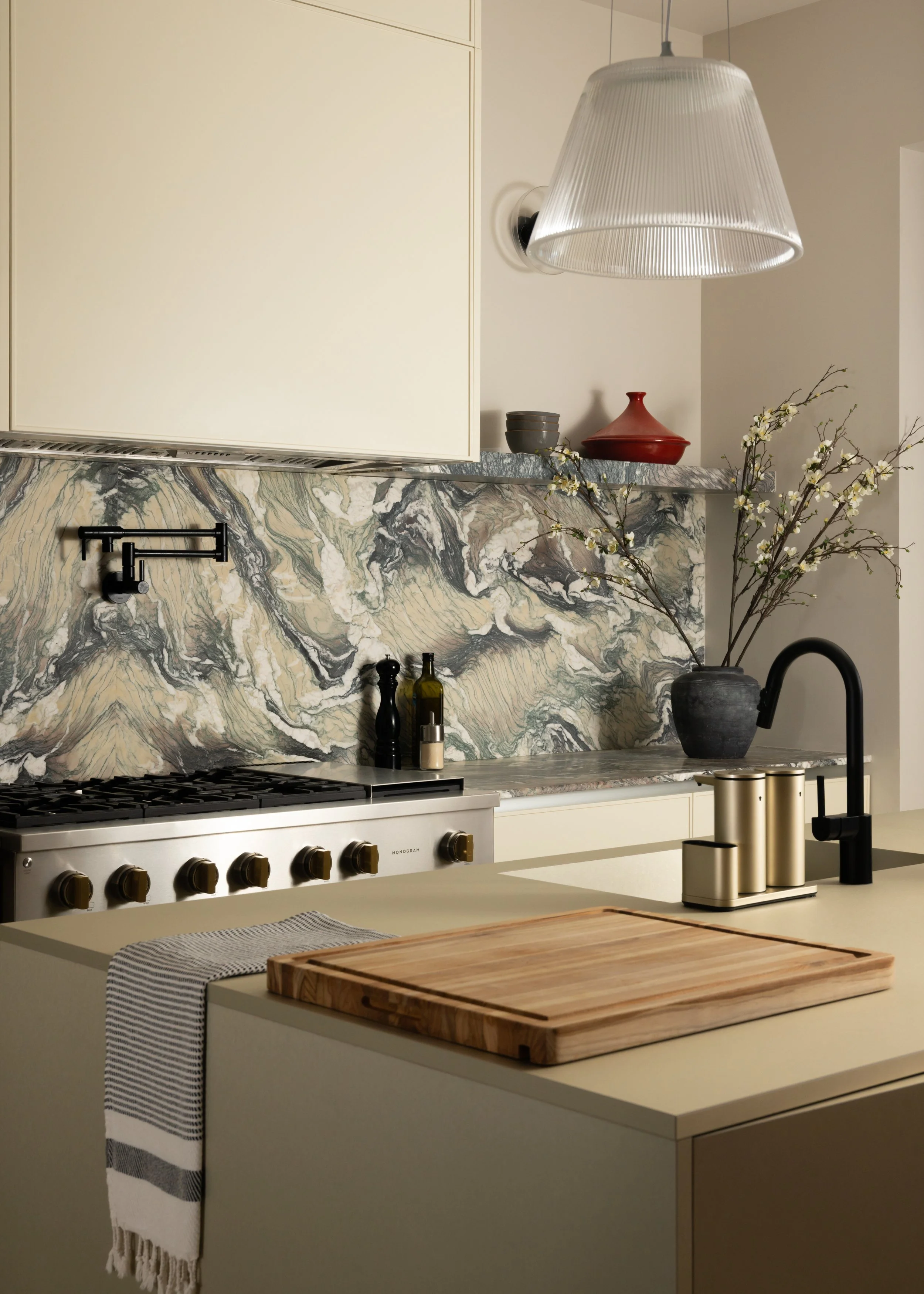 Studio1820_04_W121st_Kitchen3final_zuluechostudio.jpg