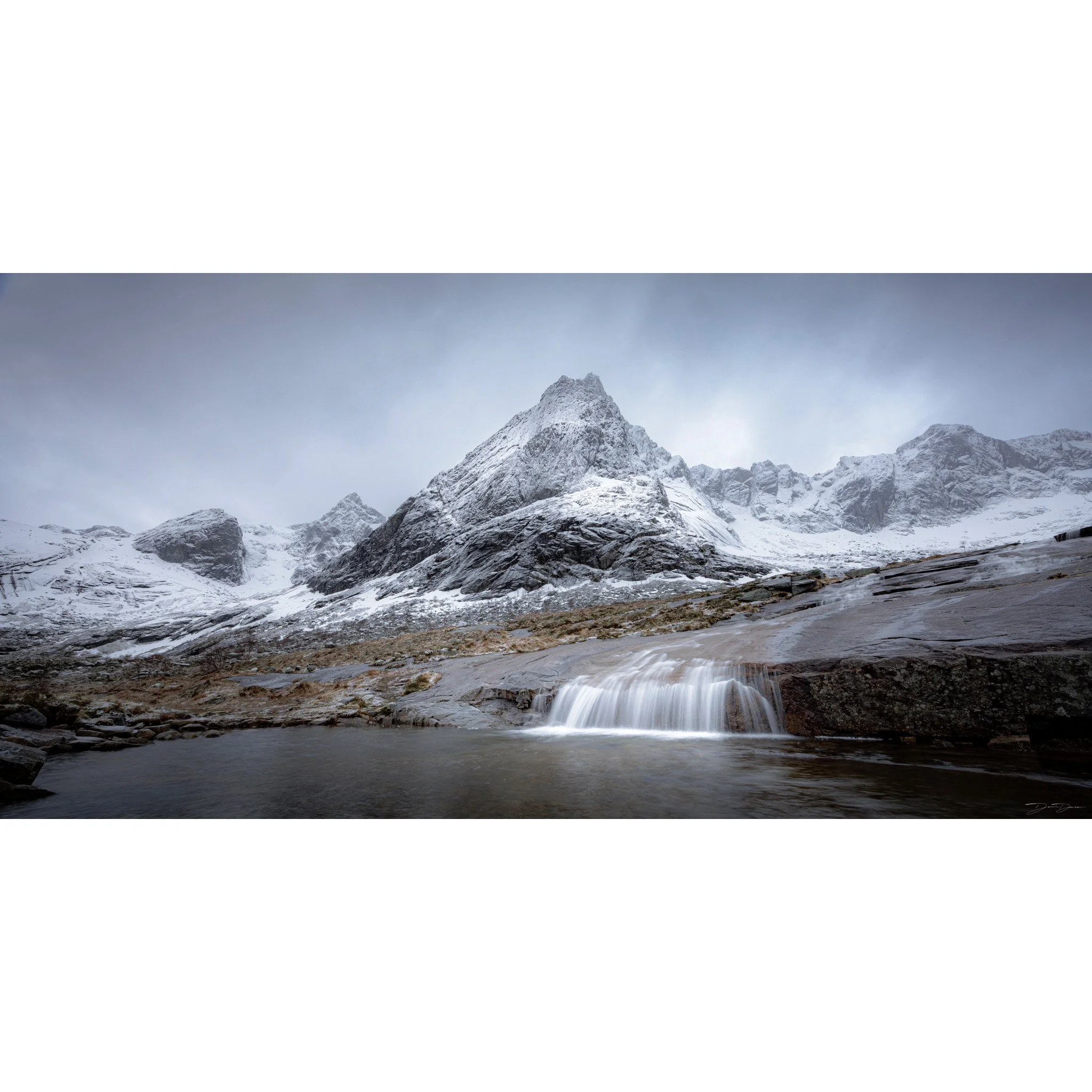 Molneva Falls Panorama Square.jpg