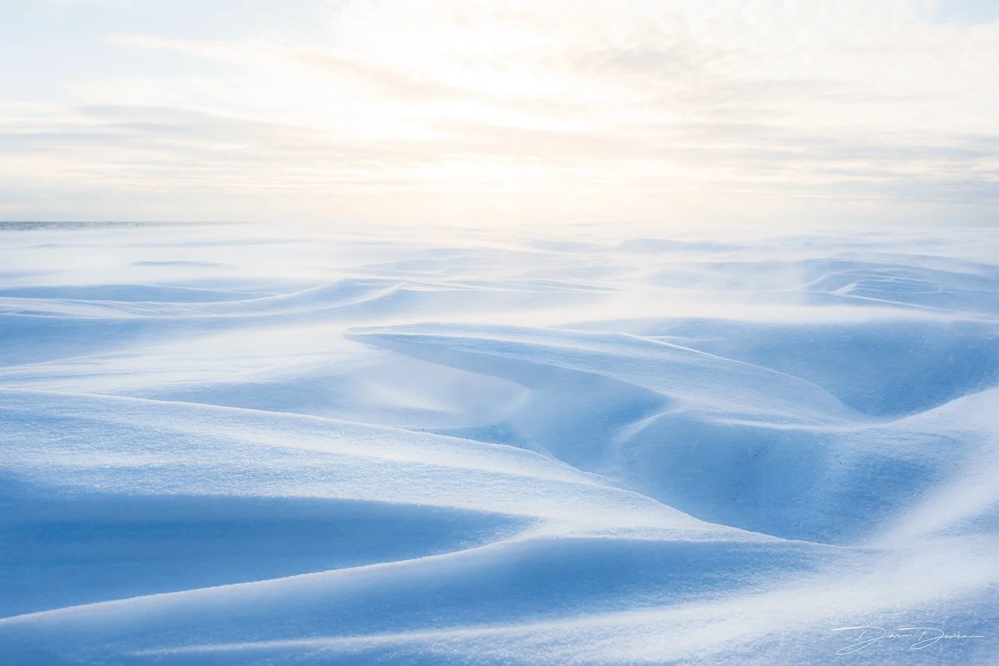 Snowdrifts at the Virginia Beach Oceanfront. 

2-20-25
.
.
.
.
.
.
#vawx #snowstorm #virginia #virginiabeach #winterweather #snowy