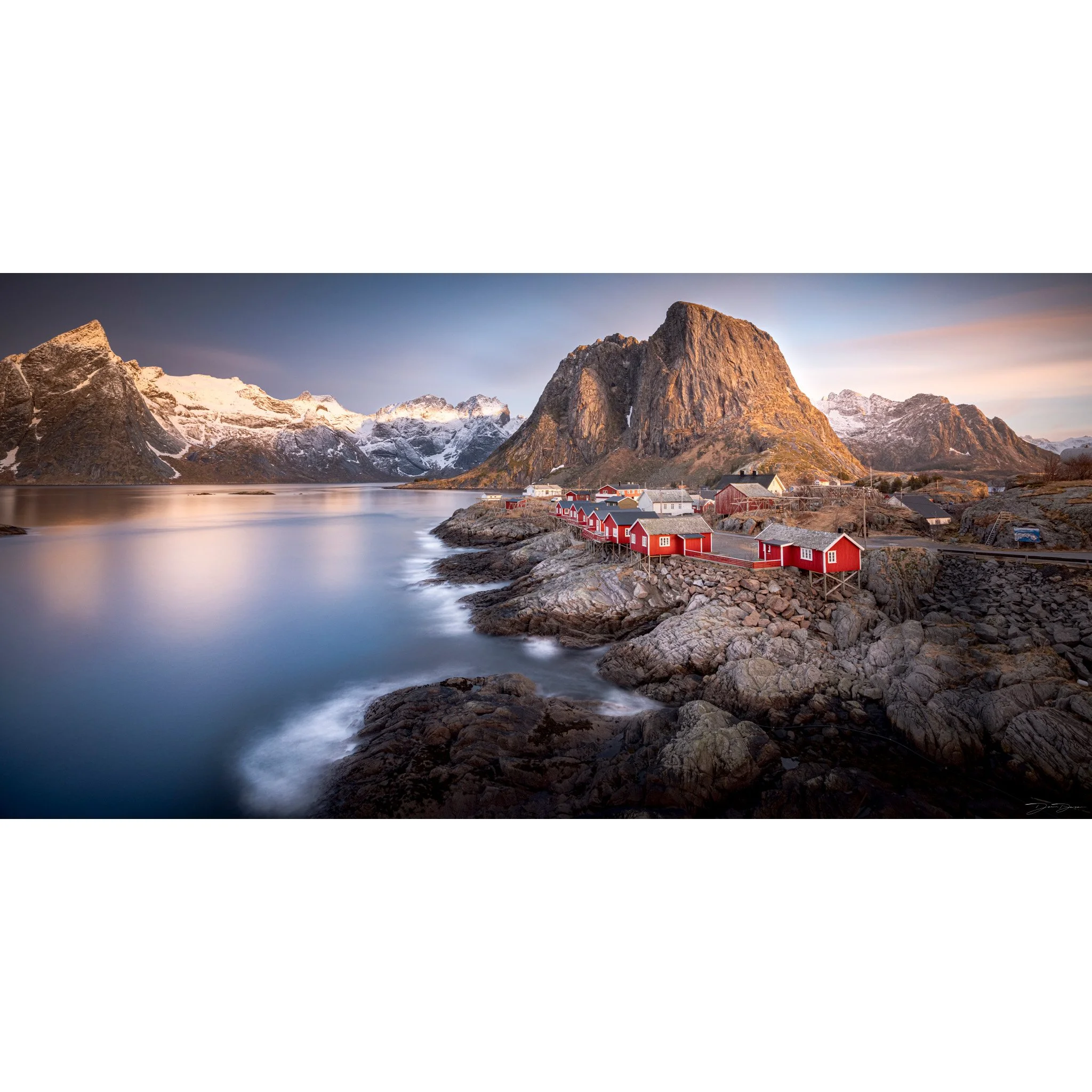 Hamnoy View Panorama Square.jpg