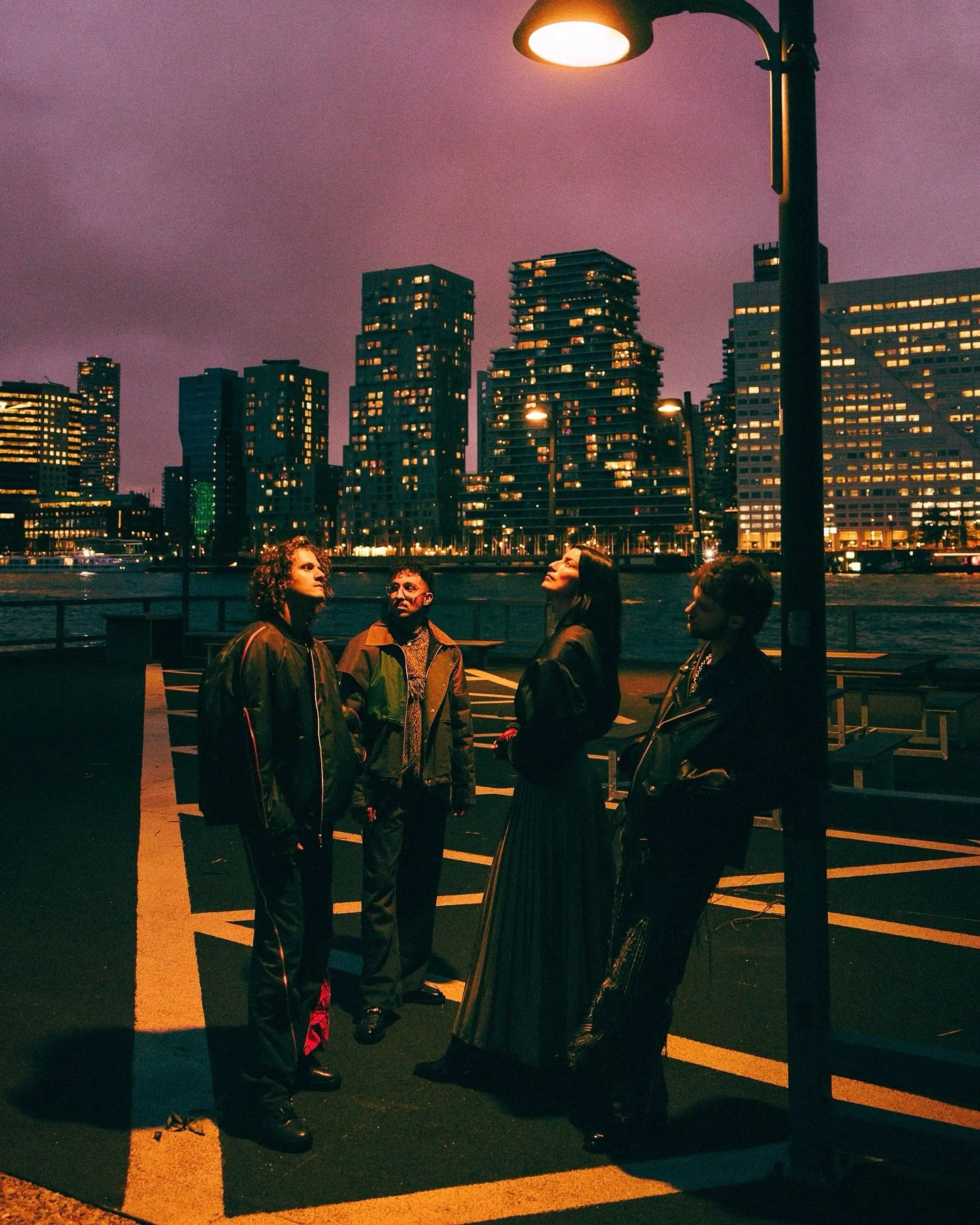 Recent work for @rondemusic 🖤
styling @arja__ assisted by @puckbrussel