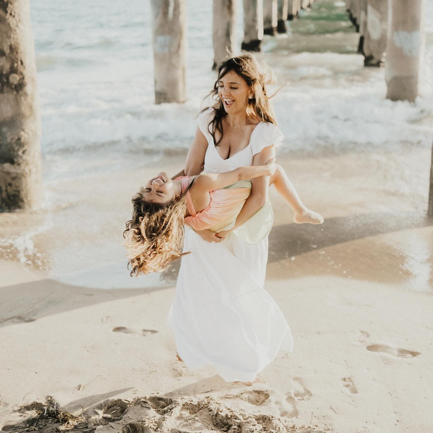 And right when I am about to have a mental break down, Dahlia finds her way to make me smile &ndash; (that&rsquo;s only when she is not the reason, I am about to break down, of course 🤪) 
&nbsp;
Photo: @nolafontanwzphotography

.
.
.
.
#momlife #ent