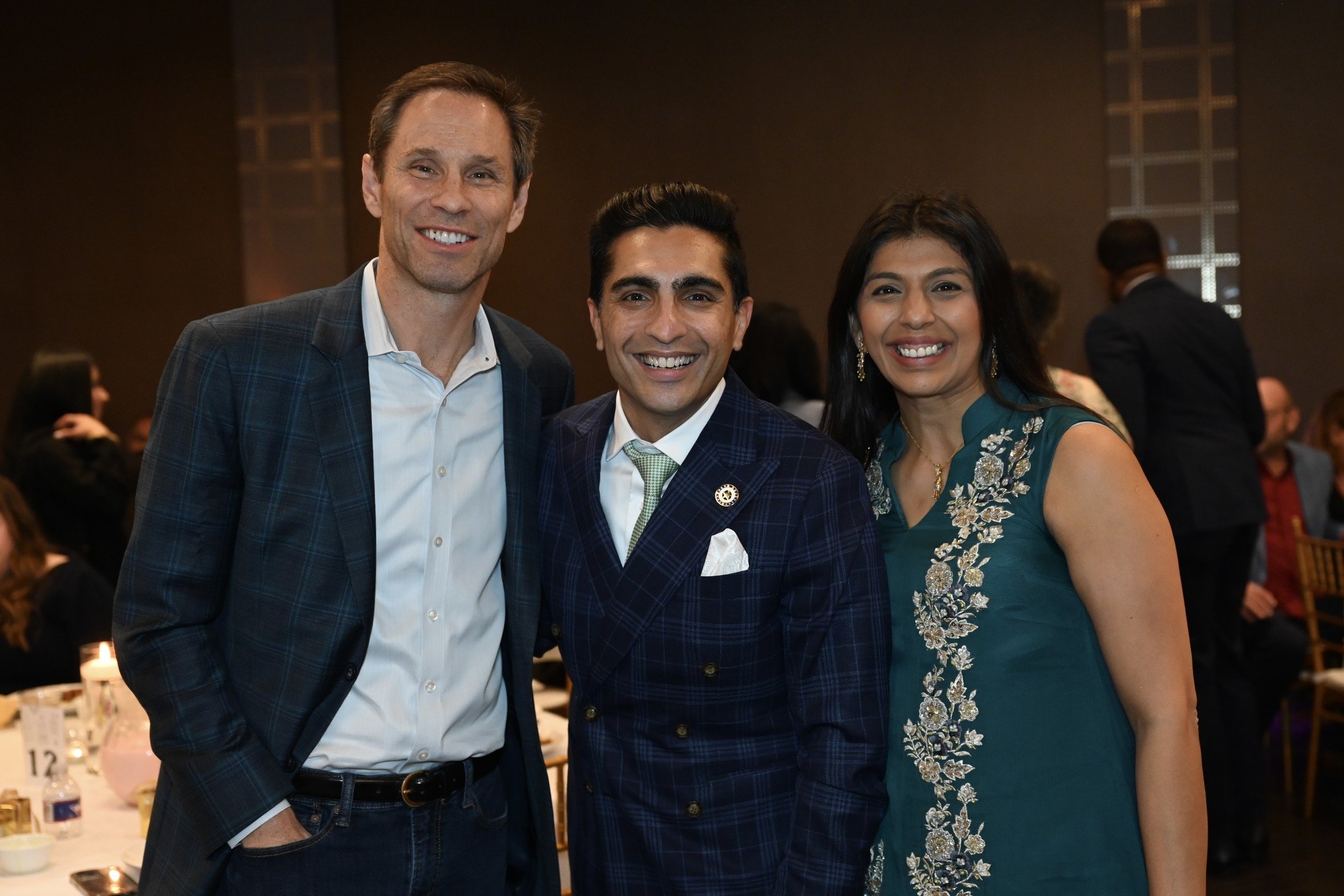 Enjoyable evening with community leaders from across North Texas at the inaugural Interfaith Iftar Dinner, graciously organized and hosted by Representative @SalmanBhojaniTX and his family.

(📸Credit: Office of Rep. Bhojani) TXLege #SD16