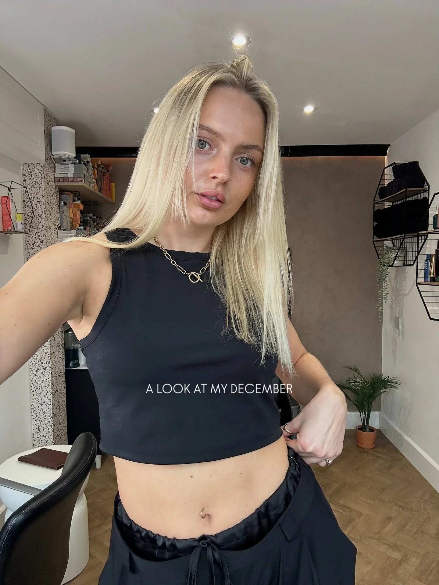 Christmas 2025 🎄

Busy season, but being more intentional with my time, energy and health.

#cʜʀɪsᴛᴍᴀs2025 #decemberdiaries #hairdresserlife #hairstylistlife #behindthechair #worklifebalance #selfemployedlife