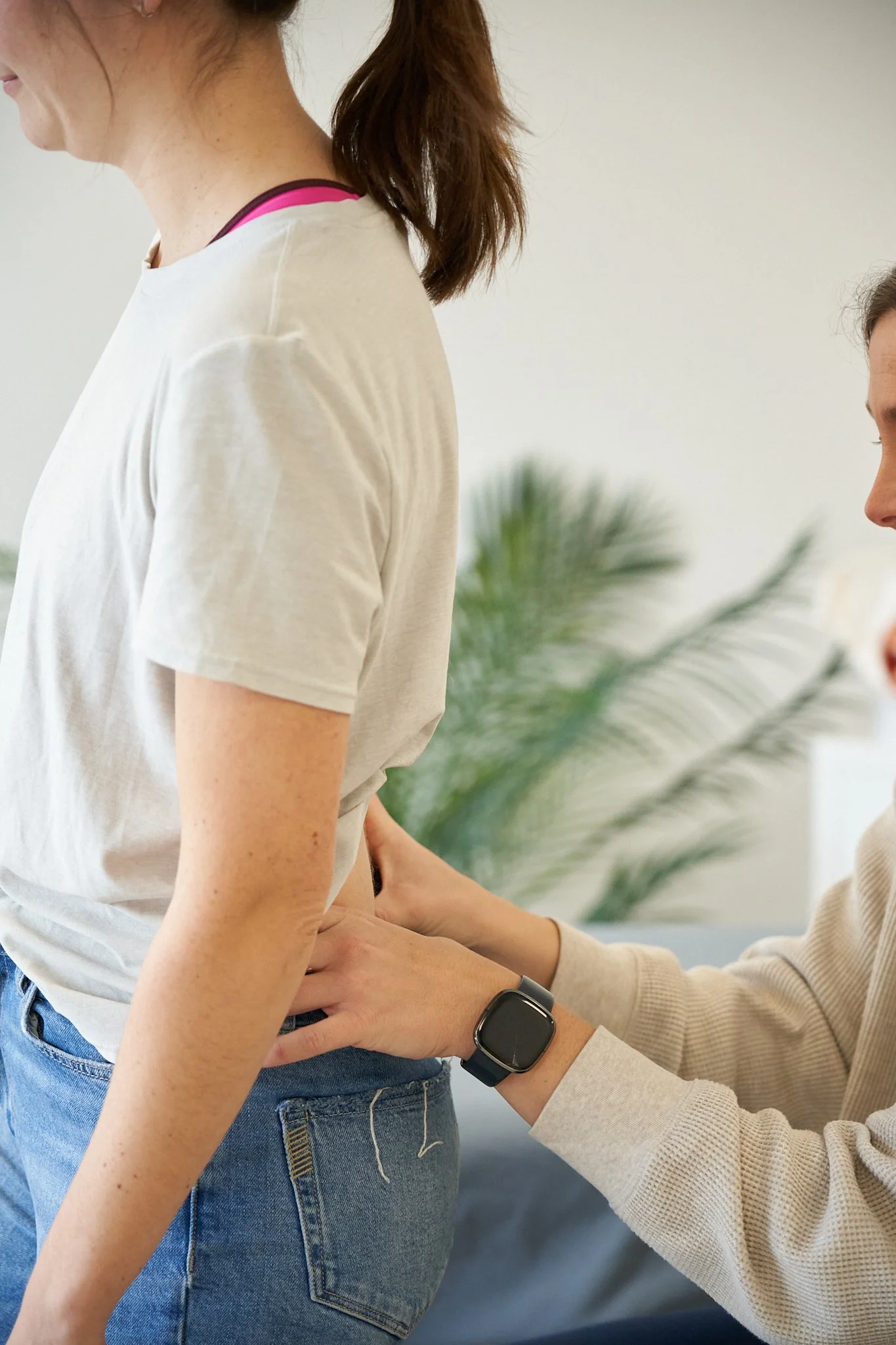 Mal de dos : 3 causes fréquentes (et quoi faire?)