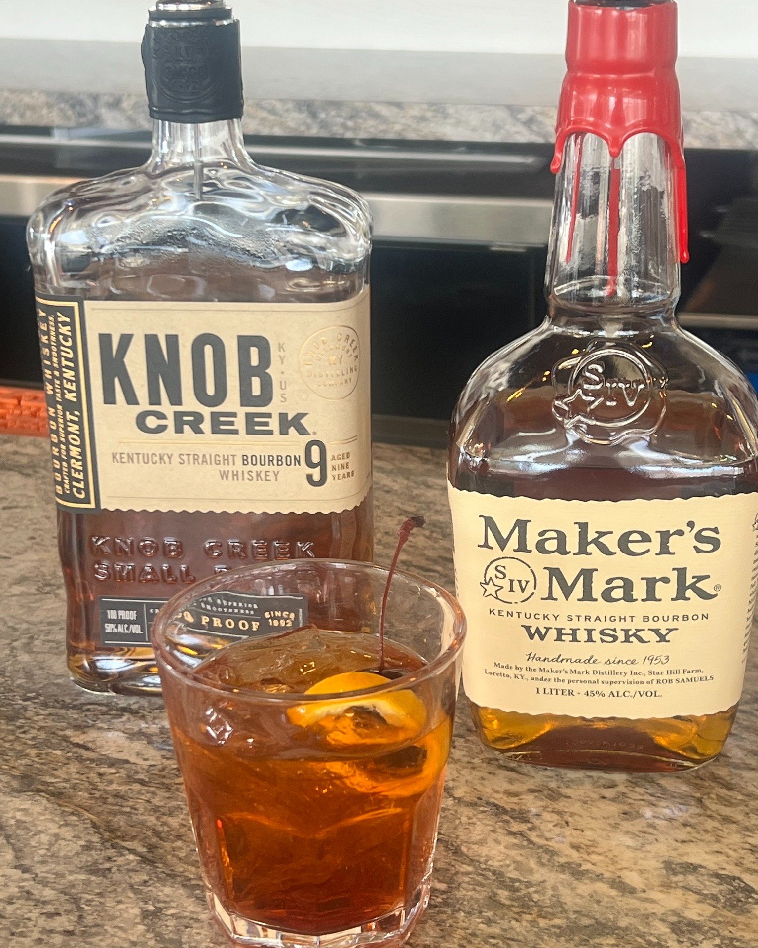 End your day on a high note with a cold drink and a great atmosphere. 🍹 From cocktails to cold beer, the bar at Klub Ruby View is the place to kick back, catch up with friends, and take in the views.

📍 2100 Ruby View Dr, Elko, NV 89801

#theklubel