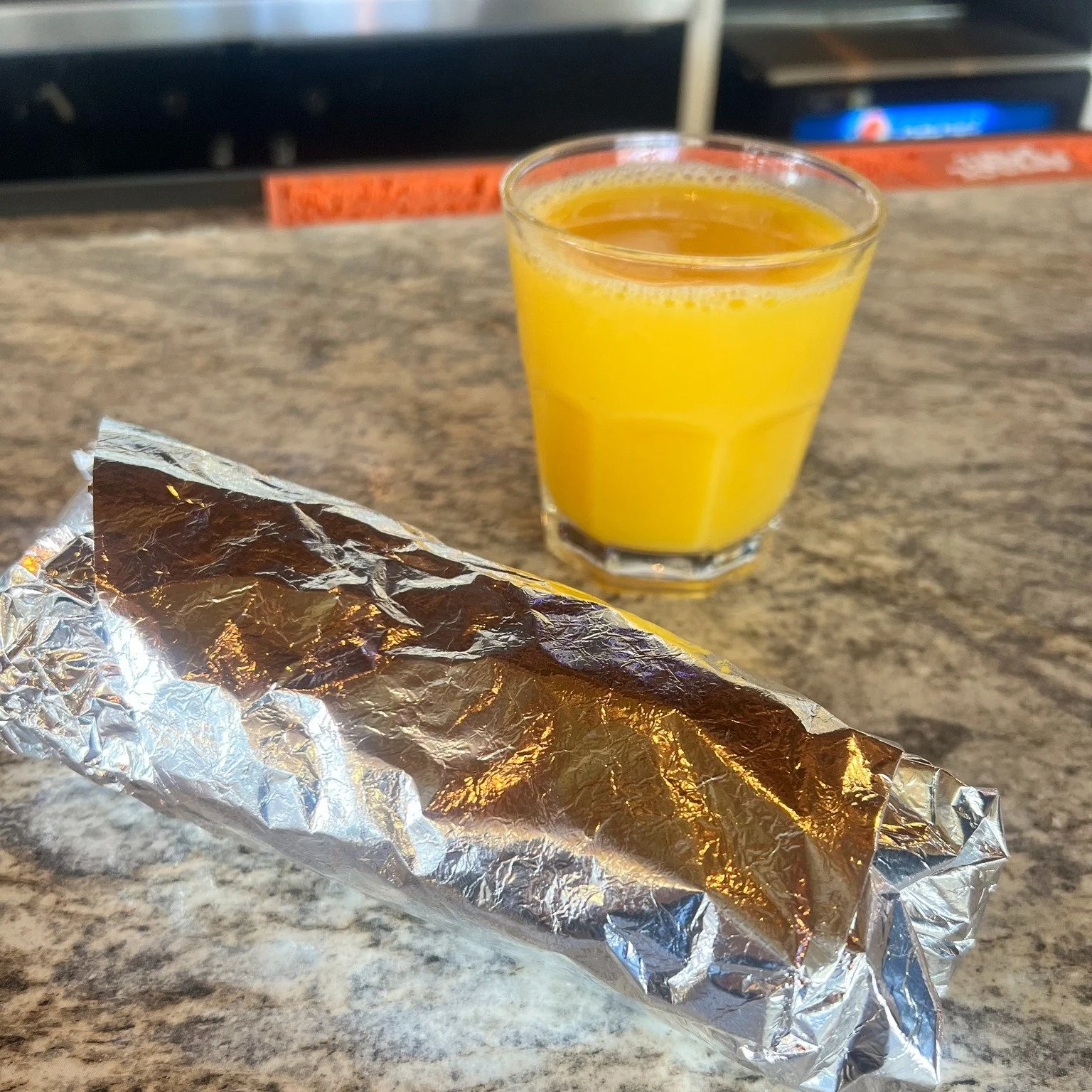 Mornings made better at The Klub.  Grab a breakfast burrito and some fresh OJ before you take on the course! 
2100 Ruby View Dr 
🕖 Mon-Sat: 7am to 8pm &bull; Sunday: 7am to 7pm
#theklubelko #foodie #drinkstagram #elkonv #KlubVibes #theklub