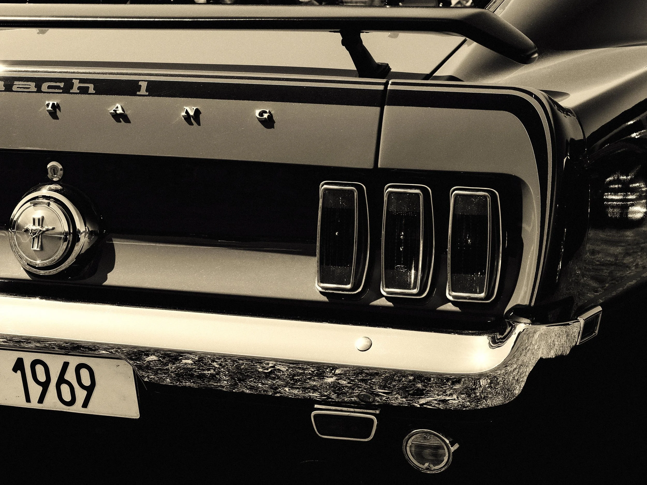 1969