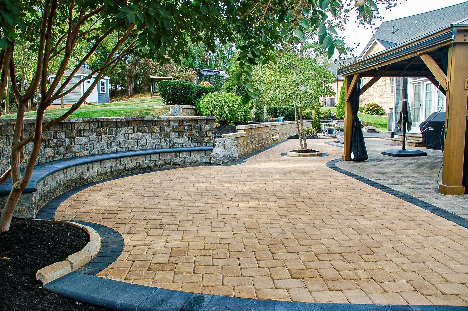 hardscape design and hardscape services