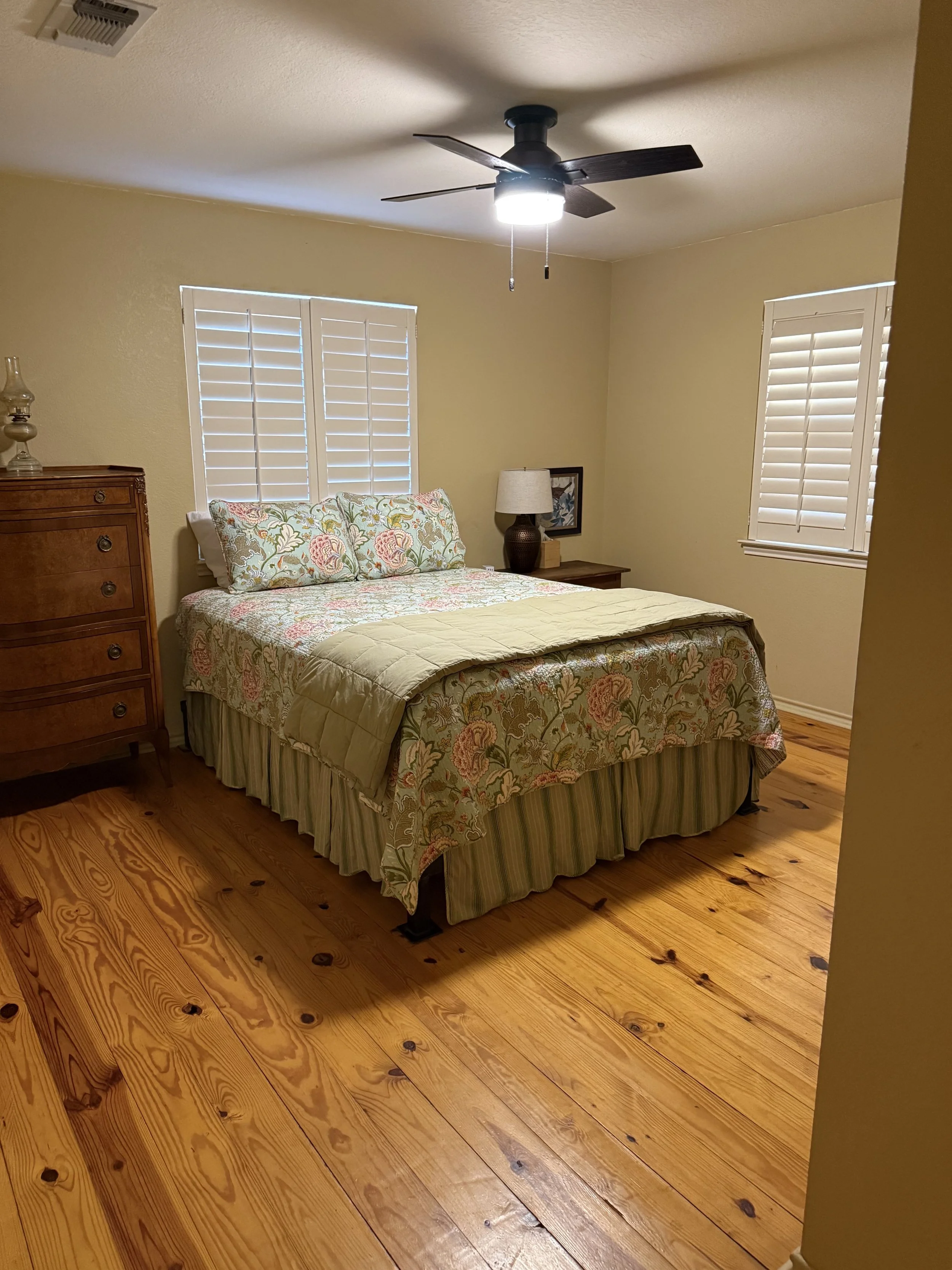 La Casita |  Queen Room 1