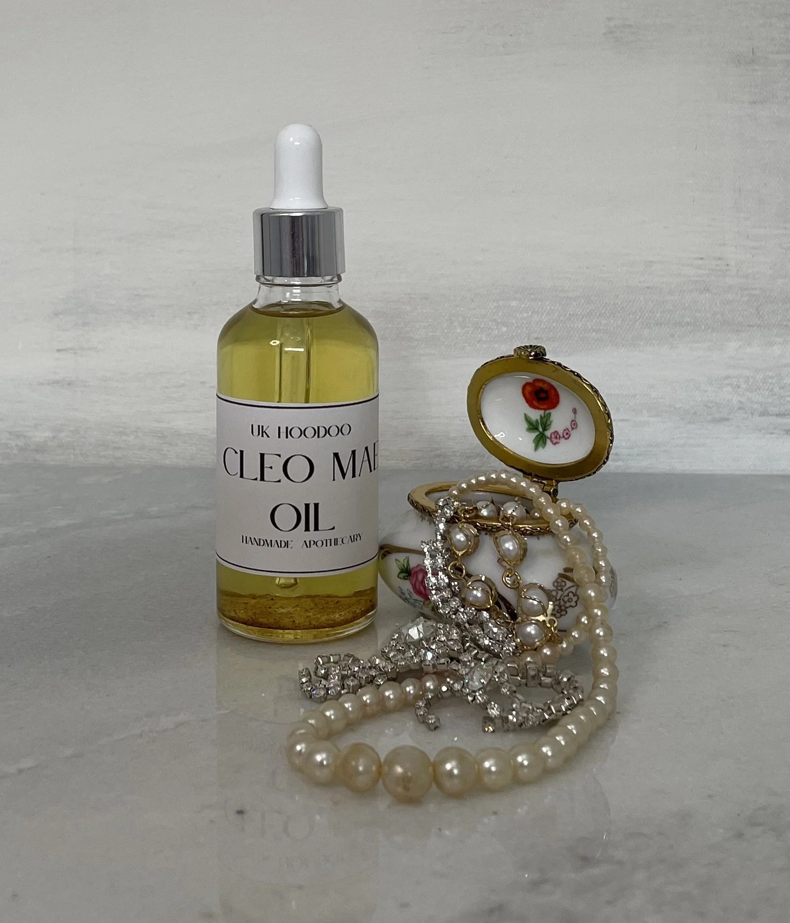 Cleo Mae Oil
