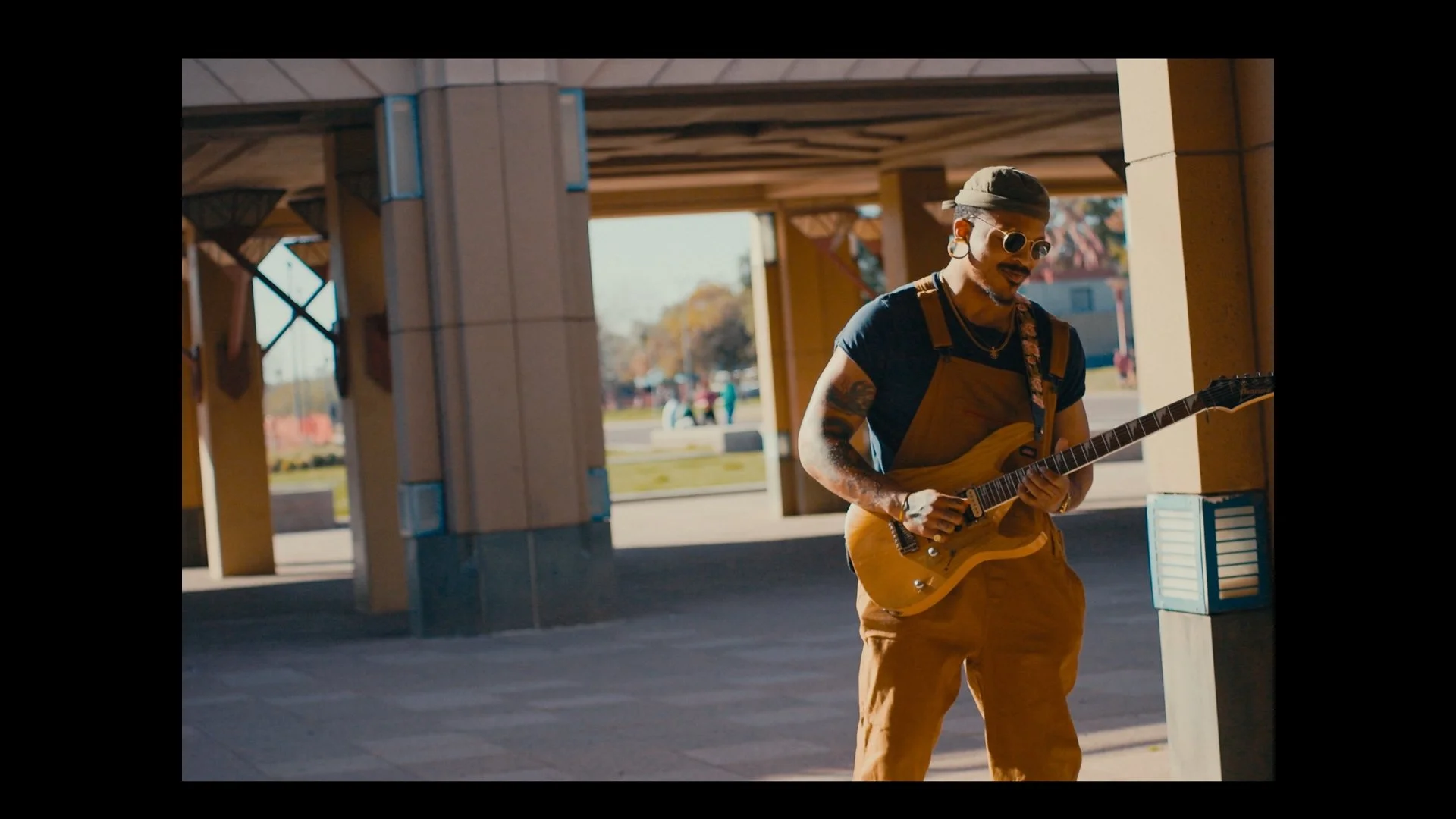 Timeline 1_01_00_28_23.jpg