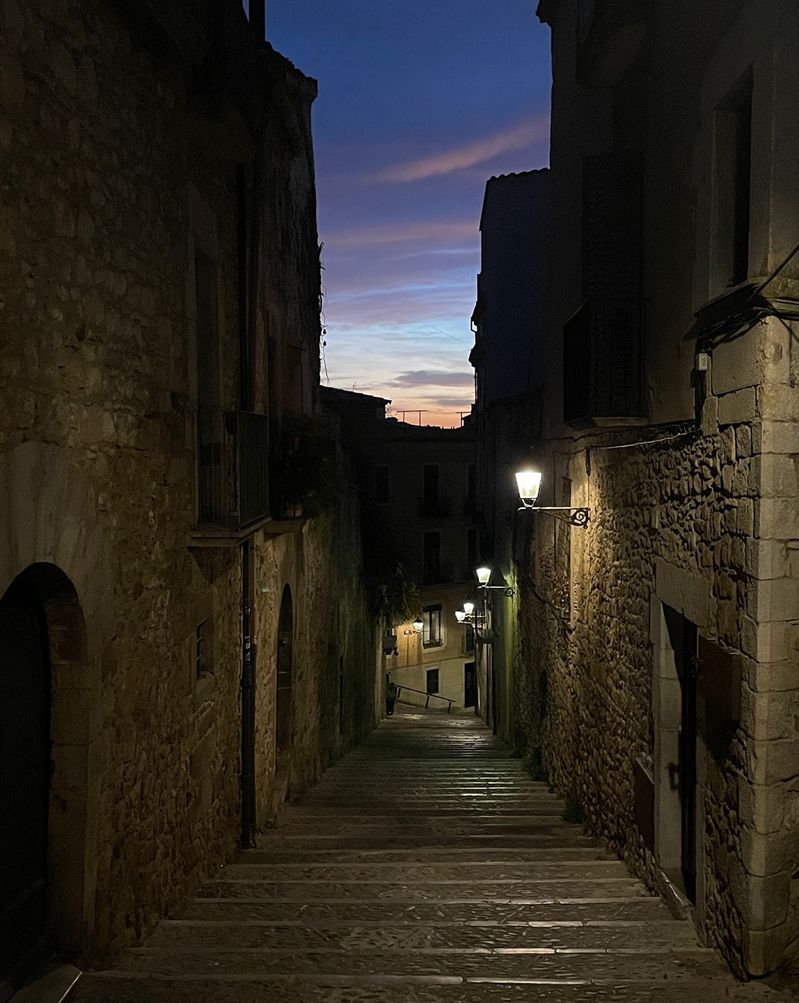 Dusk, narrow streets of the Jewish Call