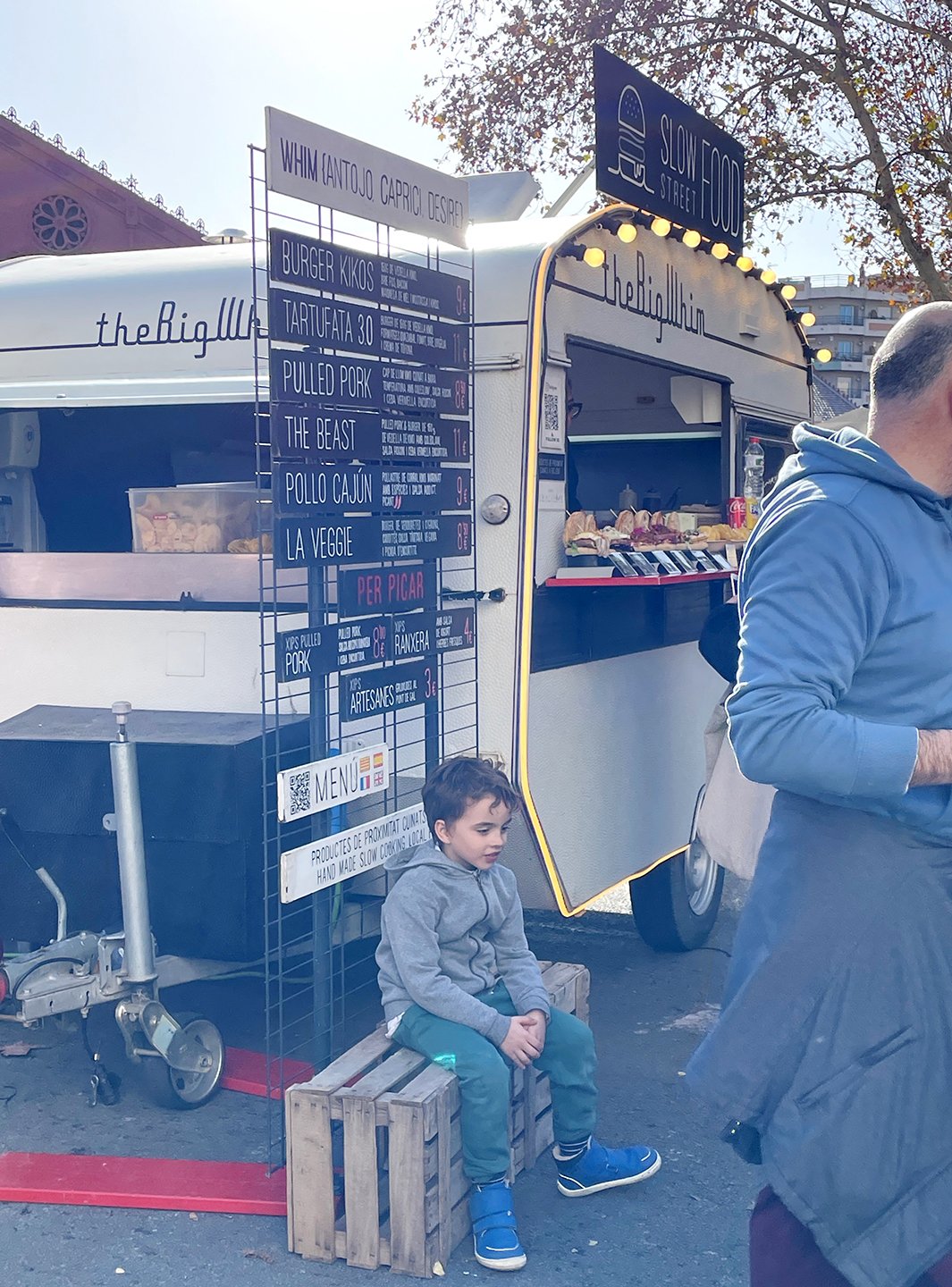 Cute food truck
