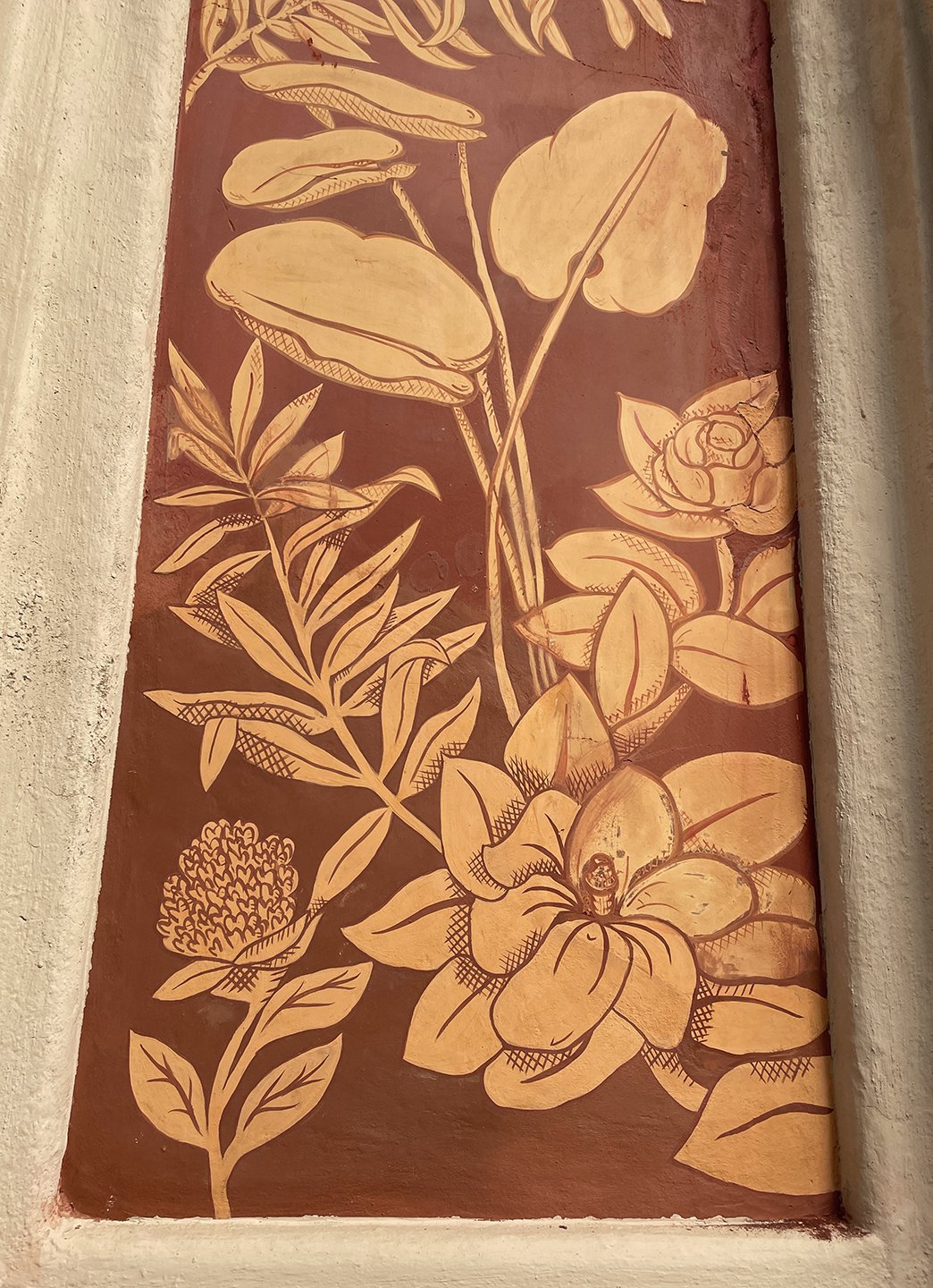 Beautiful sgraffito decorations in the plaster