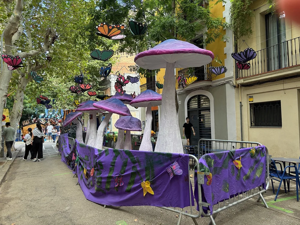   More fun street displays.  