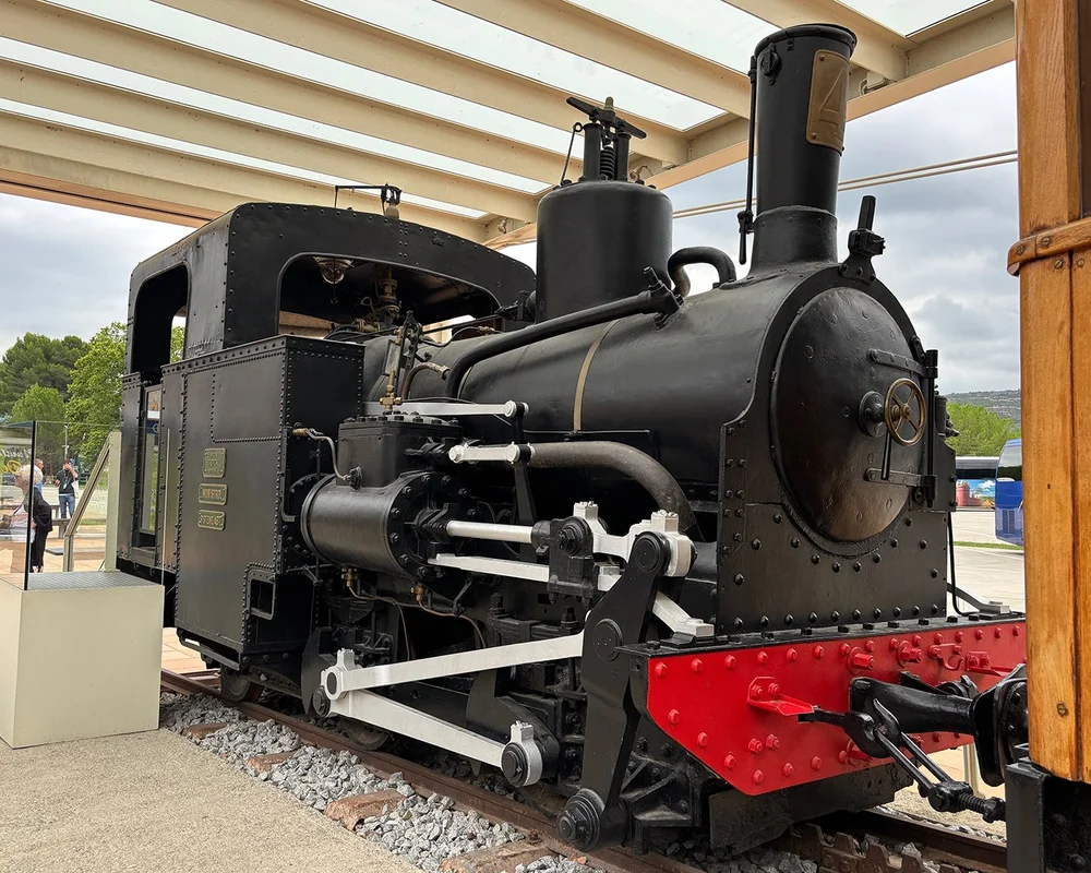 A very old engine that used to get the train up the mountain.