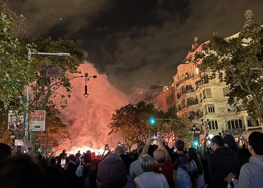 The famous Casa Milà, or La Pedrera on the right.