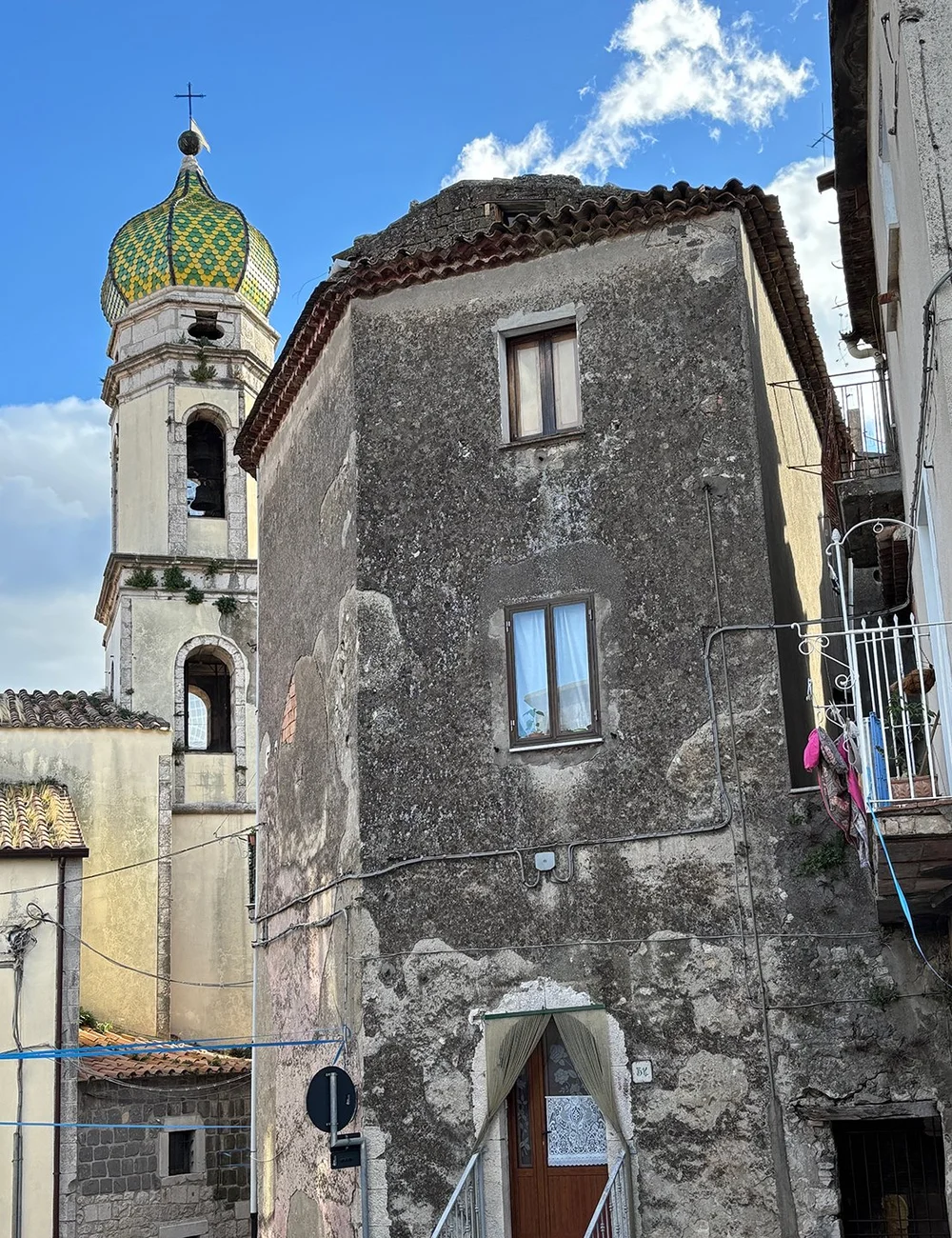 Cool onion dome caps a tower.