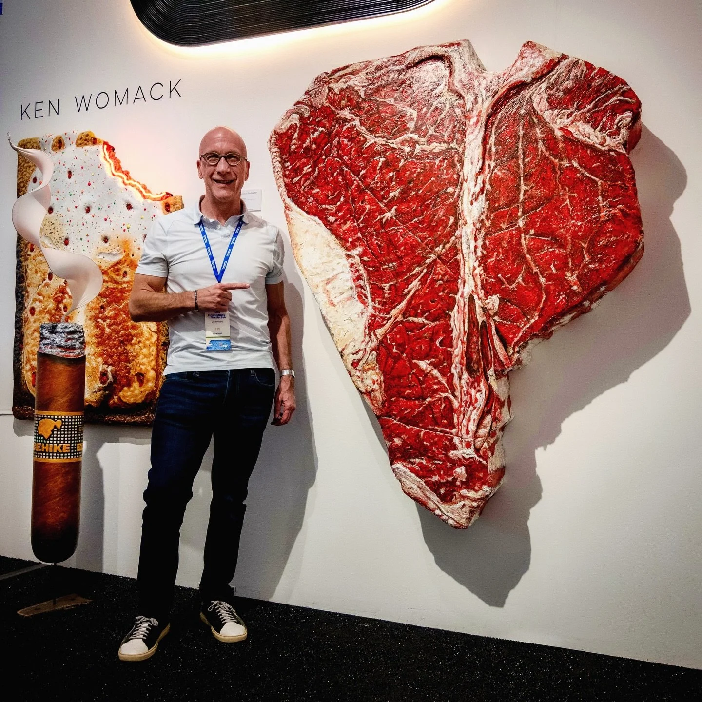 2025 was great. 2026 is going to be 🔥🔥🔥🔥

📸 @kimberley_kanode 
🤝 @scoutdesignstudio 
❤️ @hamptonsfineartfair 
🦾 @elitedesignatelier 
💯 @museumofthesouthwest 
🙌 @abvgallery 

#art #sculpture #texas #painting #collaboration #artgallery #artcur