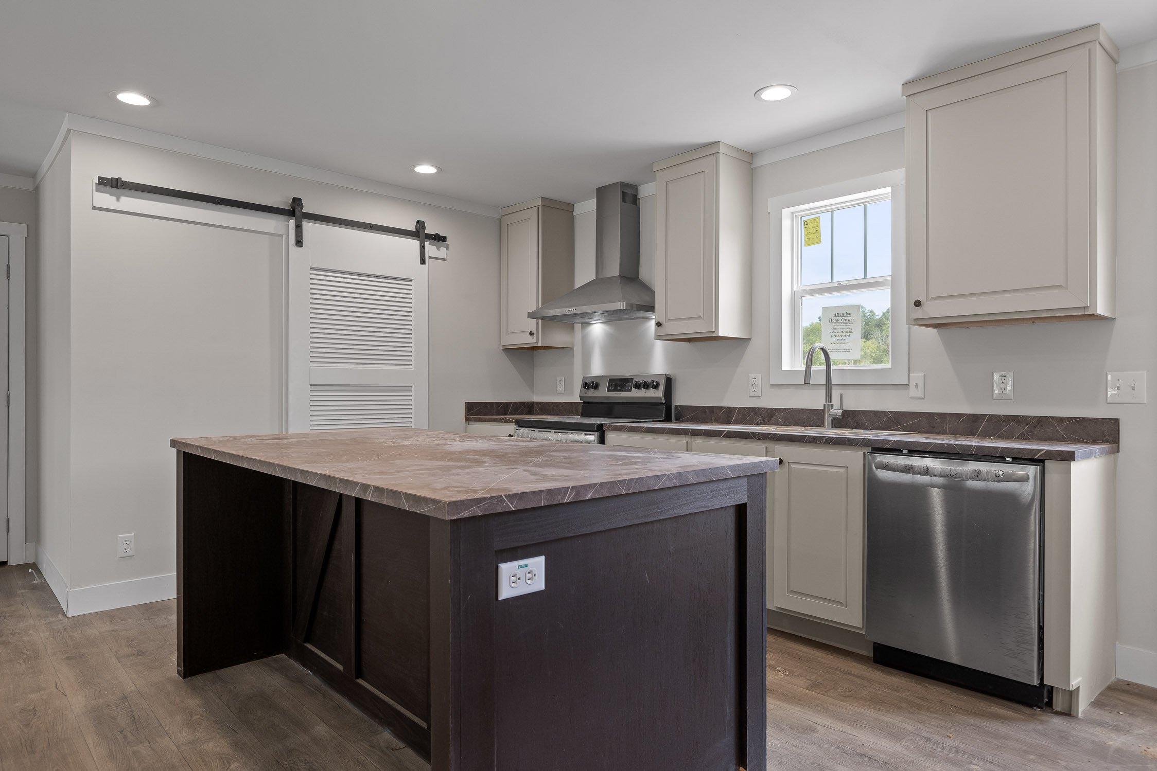 Lot 8-24.jpg