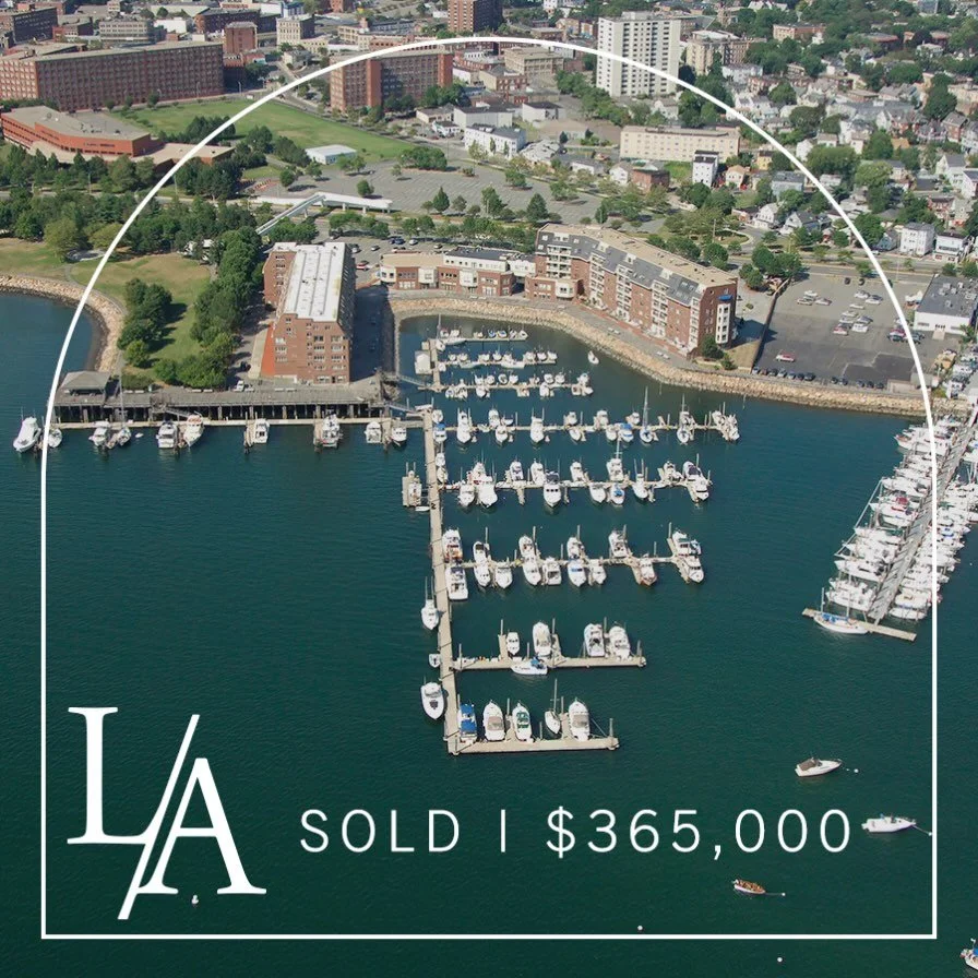 SOLD

Sold! 🏡

📍154 Lynnway, Unit 210, Lynn, MA

🔑 Exclusive buyer representation by Jenna Lovely Buonfiglio 
@thelovelyadvisory 

Sale price: $365,000

#realestate
#homesforsale
#propertyforsale
#lynnma