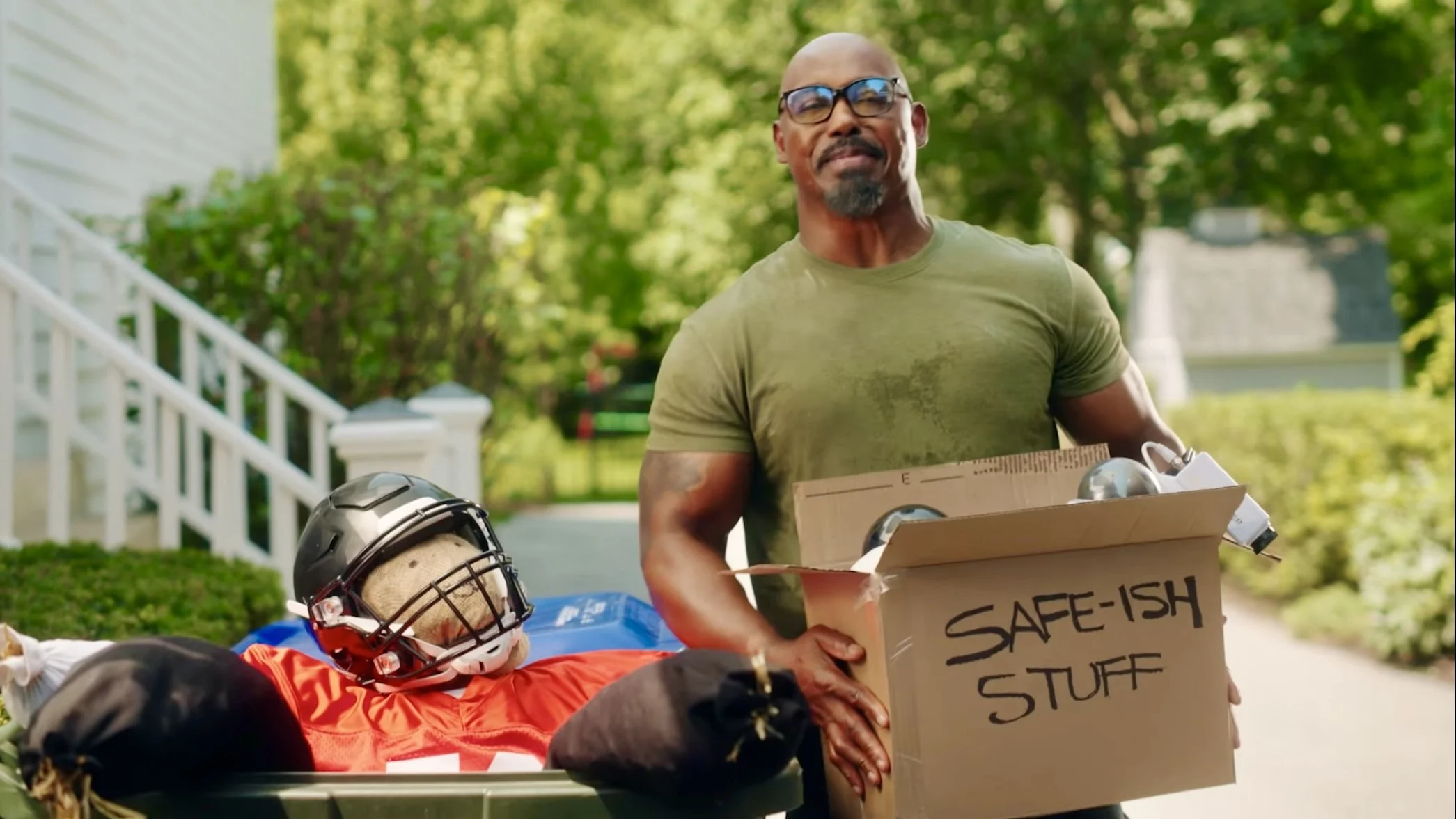 ADT x NFL4.jpg