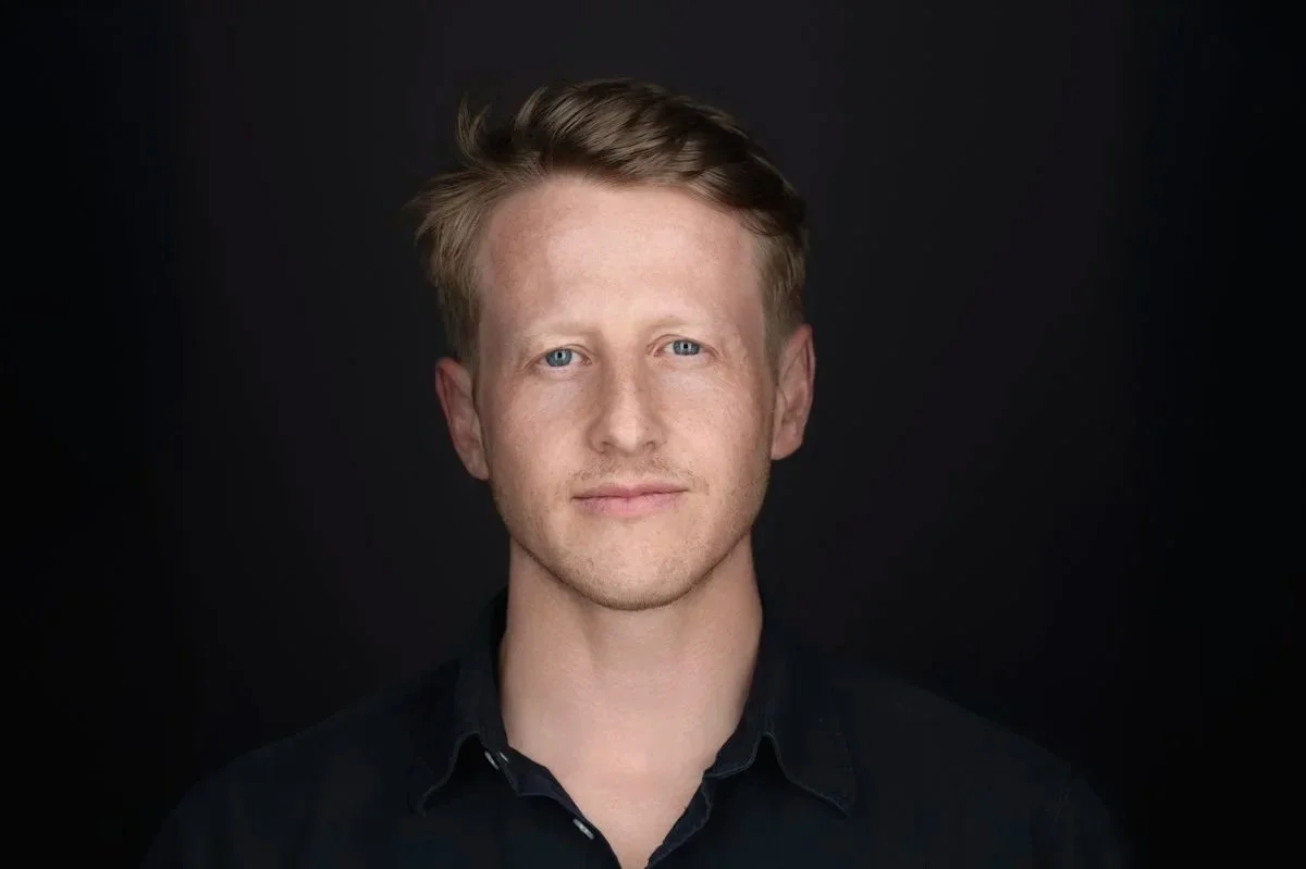 headshot of famous person by apera, headshot photographer in london