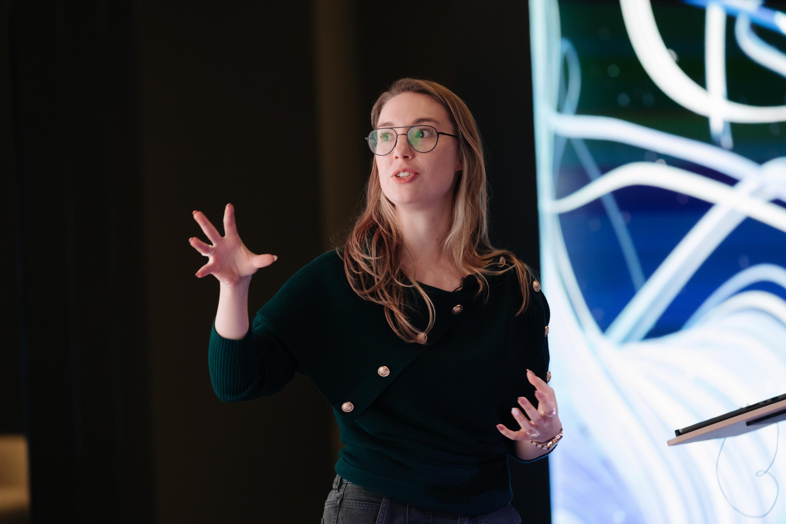 London-event-photographer-revolut-meetup-female-speaker.jpg